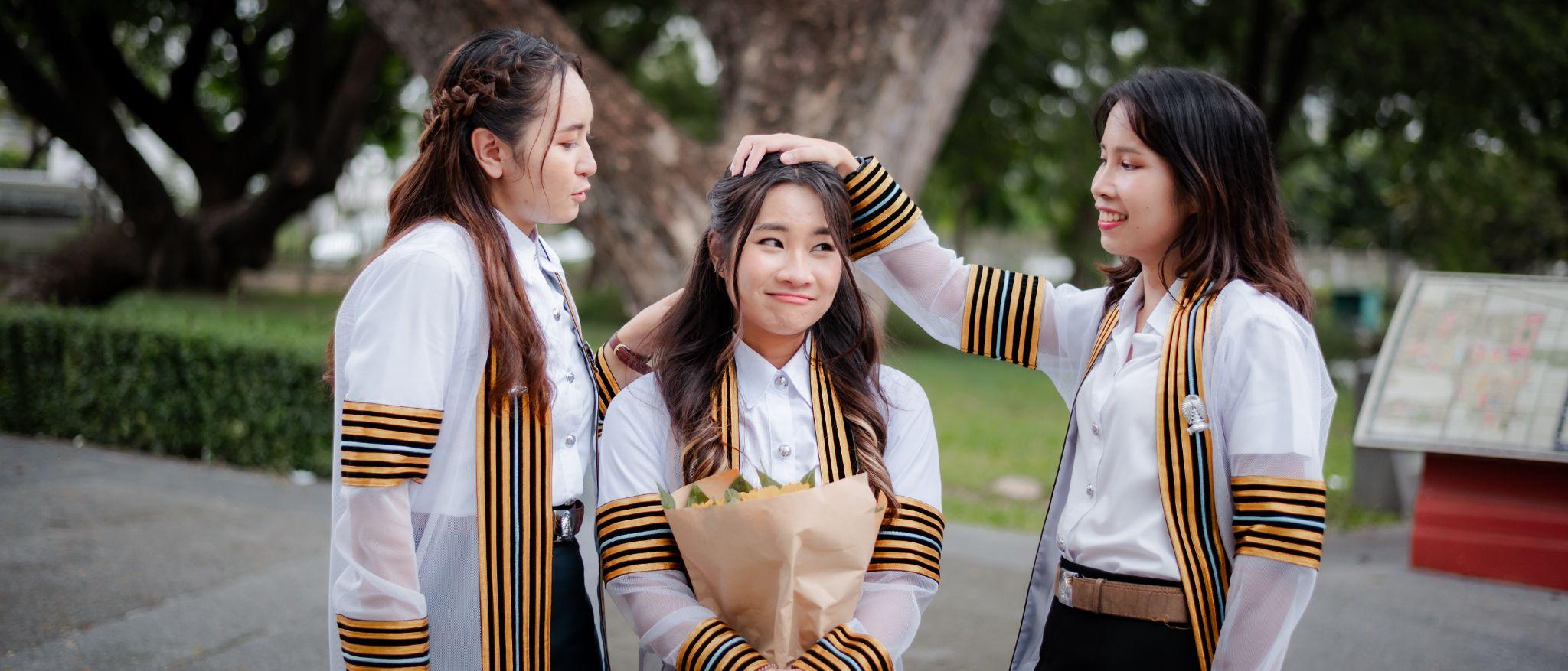 ผลงานรับปริญญา จุฬาลงกรณ์มหาวิทยาลัย โดย GGalley ภาพที่ 14