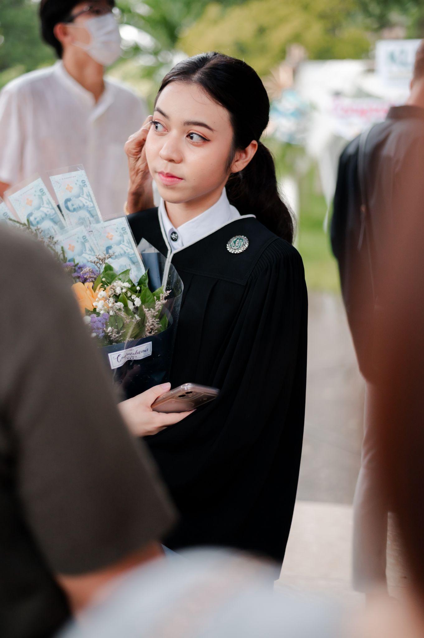 ผลงานรับปริญญา มหาวิทยาลัยเกษตรศาสตร์ โดย GGalley ภาพที่ 18