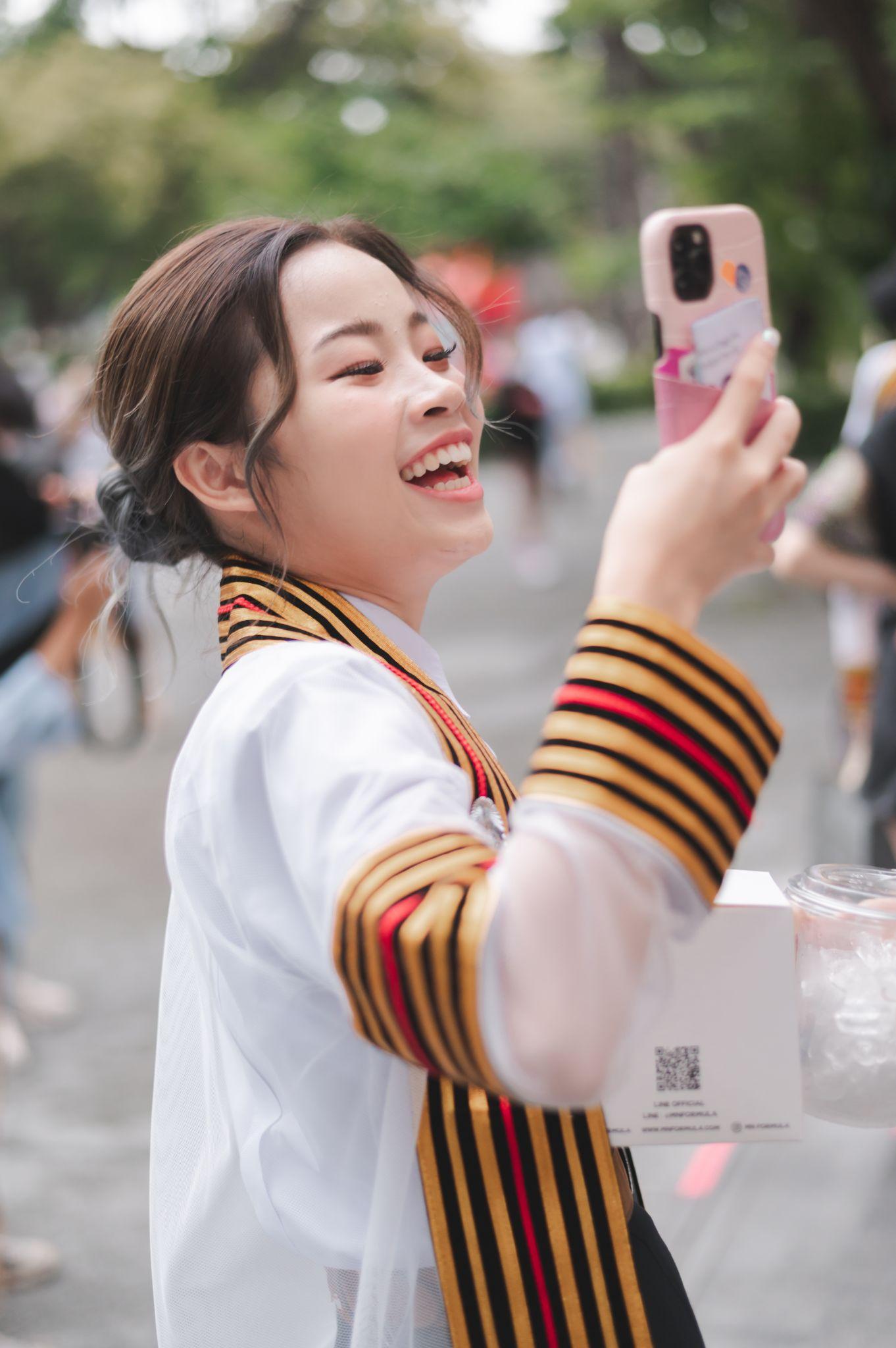 ผลงานรับปริญญา จุฬาลงกรณ์มหาวิทยาลัย โดย GGalley ภาพที่ 3