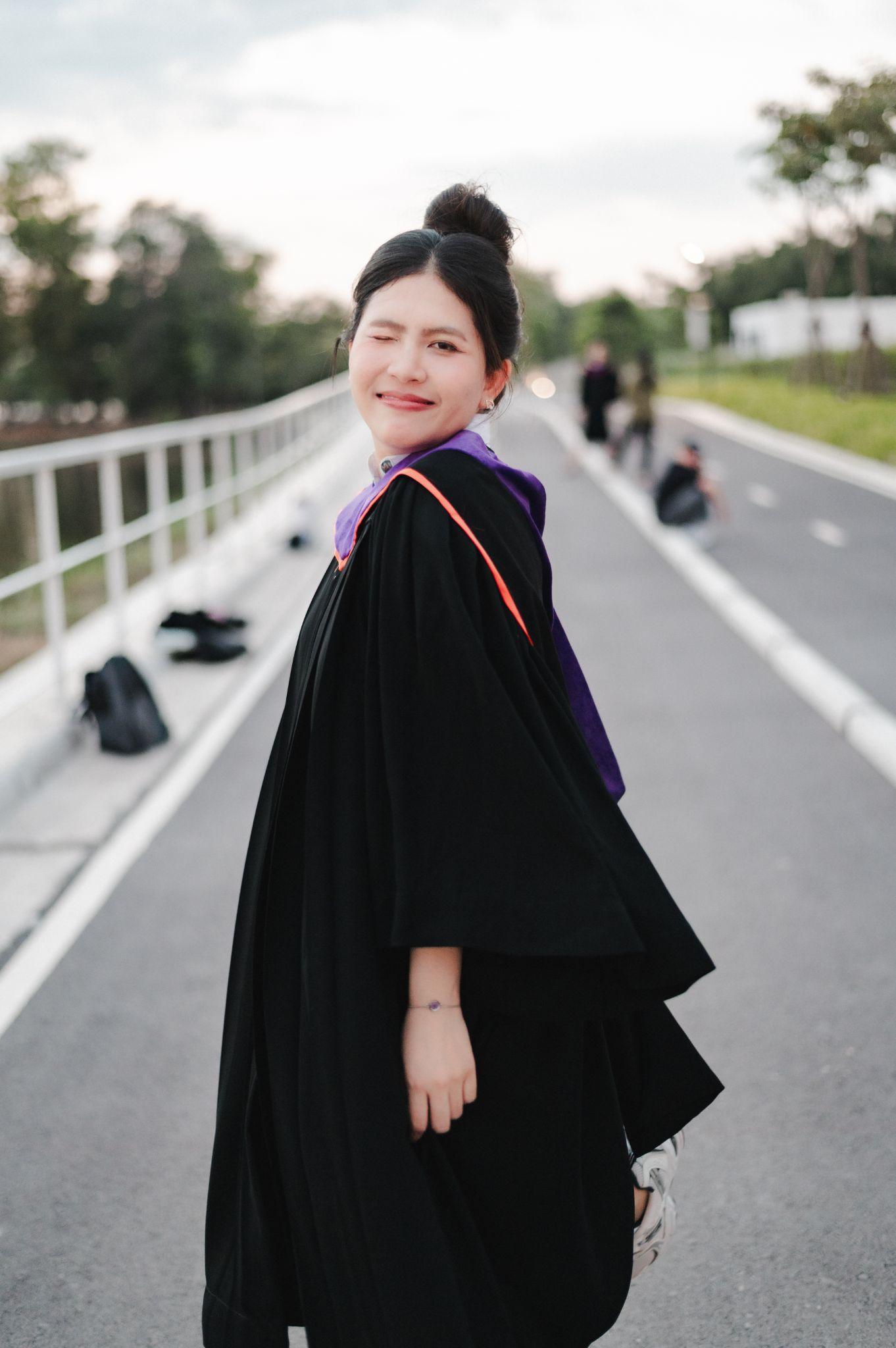 ผลงานรับปริญญา มหาวิทยาลัยกรุงเทพ โดย GGalley ภาพที่ 8