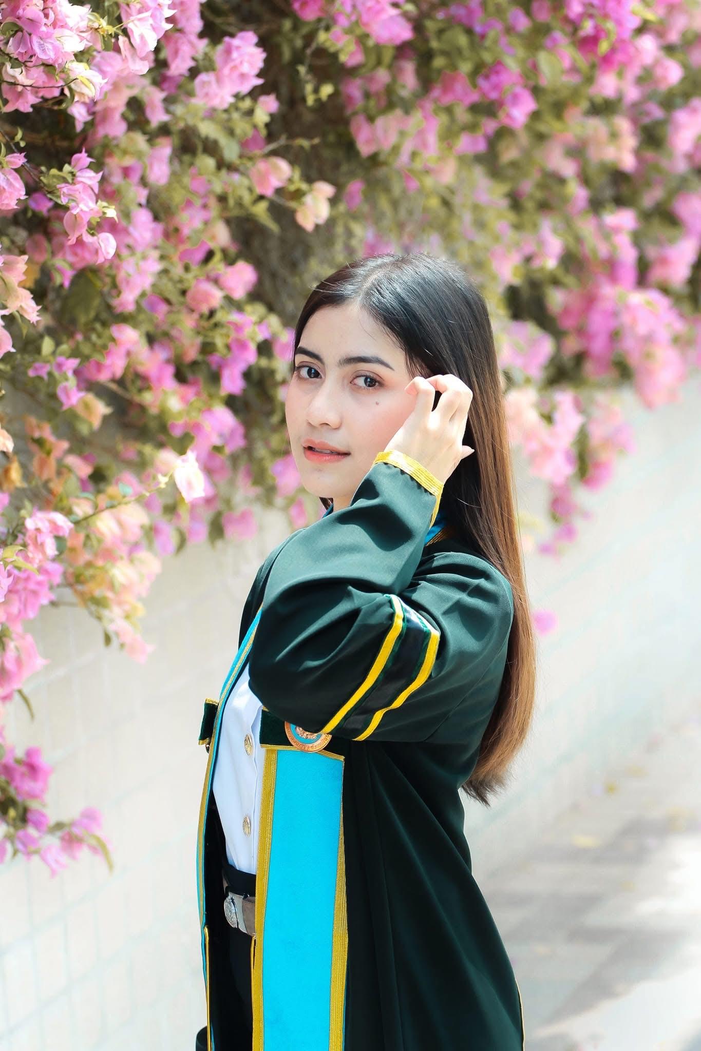 ผลงานรับปริญญา โดย ถ่ายเล่นเล่น ภาพที่ 1