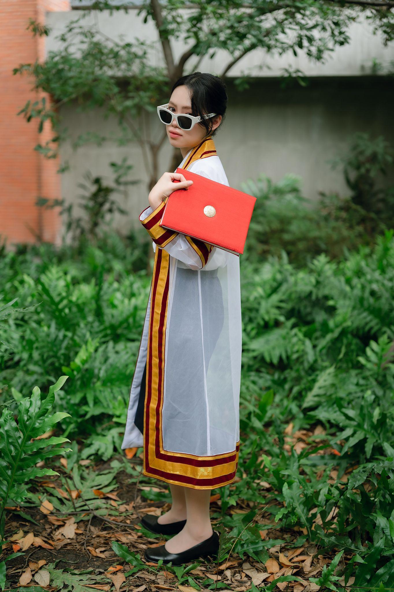 ผลงานรับปริญญา มหาวิทยาลัยอาชีวะ โดย ชายบอยช่างภาพใต้ต้นไม้ ภาพที่ 4