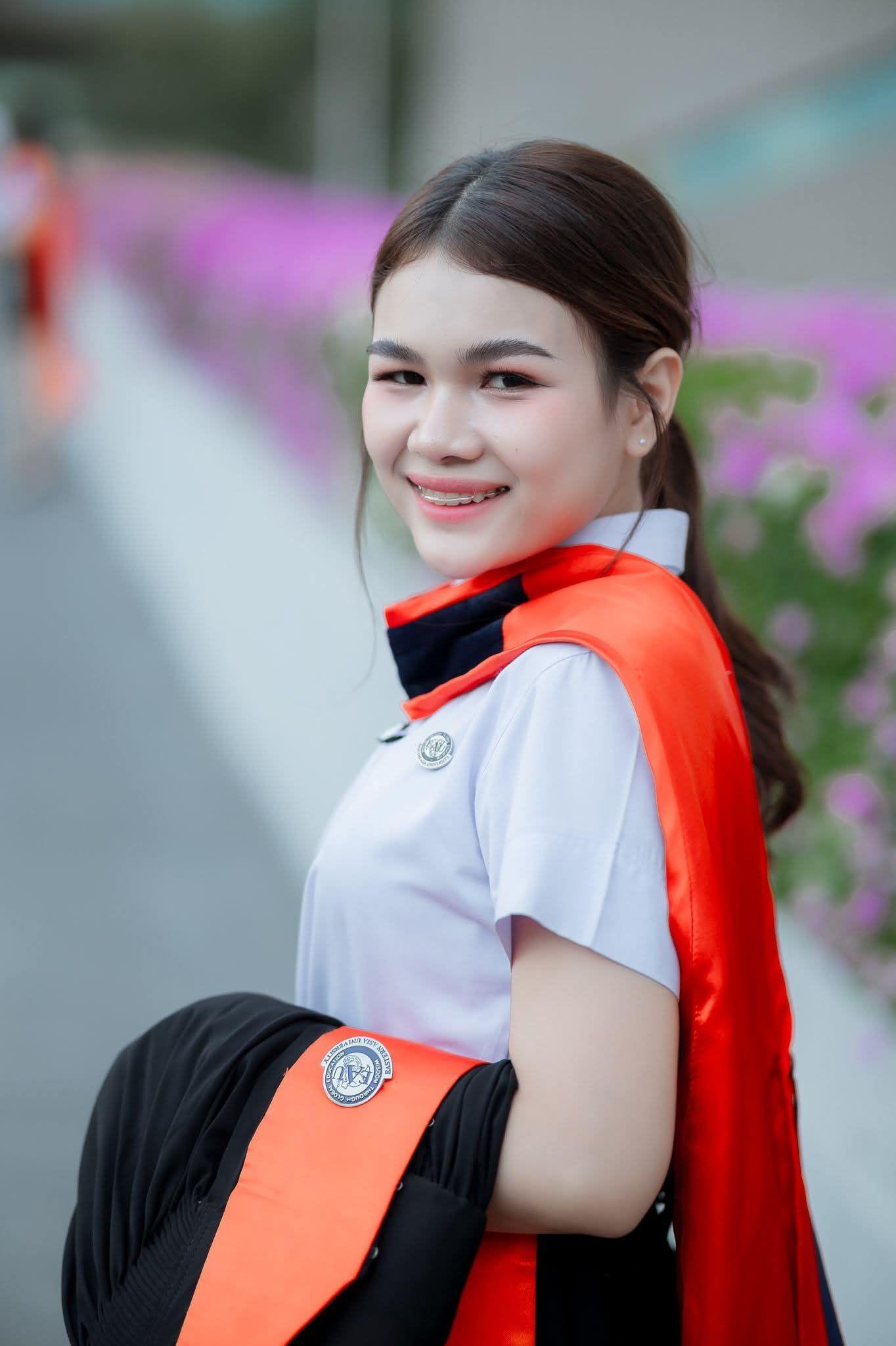ผลงานรับปริญญา มหาวิทยาลัยอีสเทิร์นเอเชีย โดย ชายบอยช่างภาพใต้ต้นไม้ ภาพที่ 2