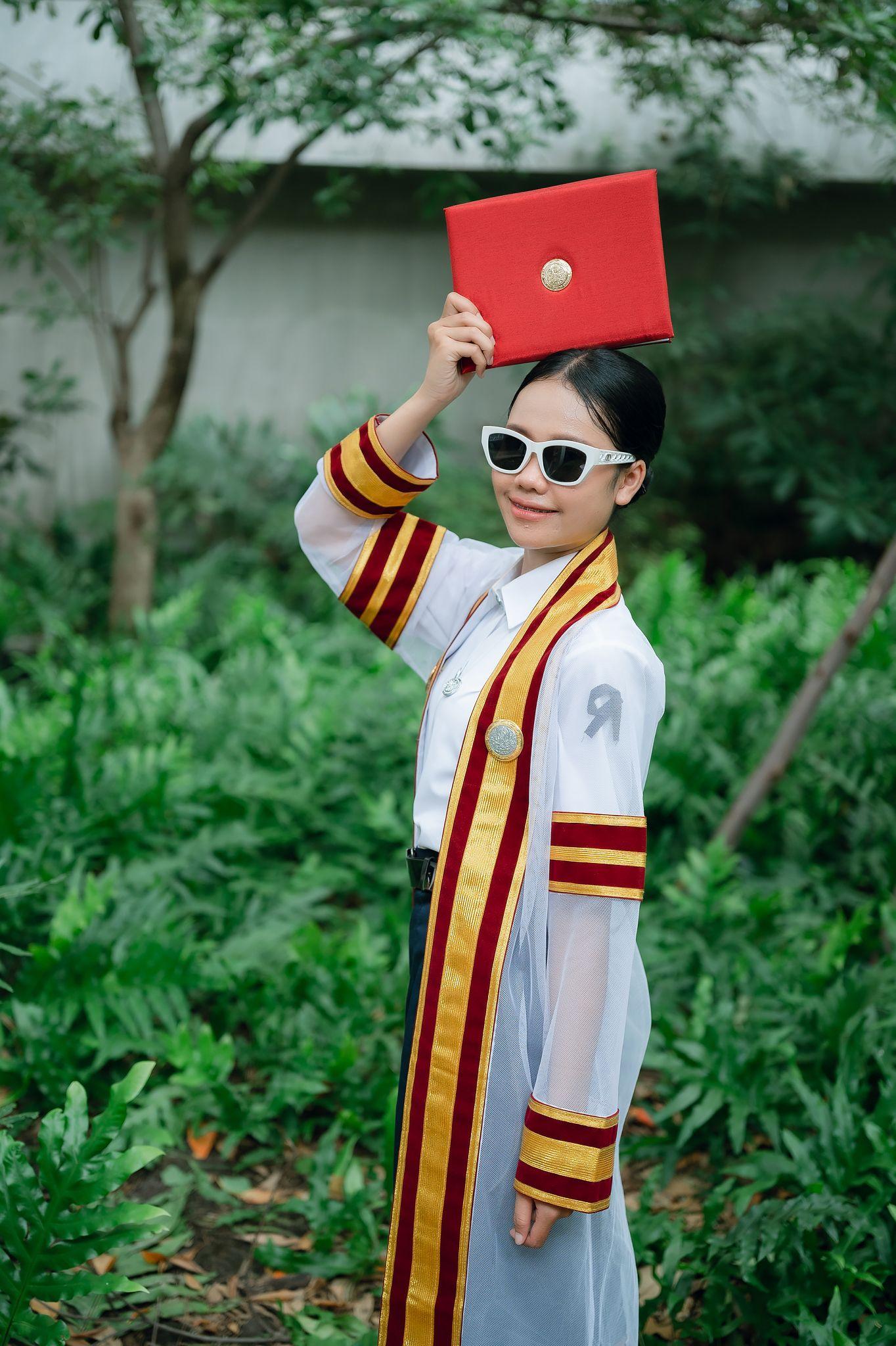 ผลงานรับปริญญา มหาวิทยาลัยธรรมศาสตร์ โดย ชายบอยช่างภาพใต้ต้นไม้ ภาพที่ 5