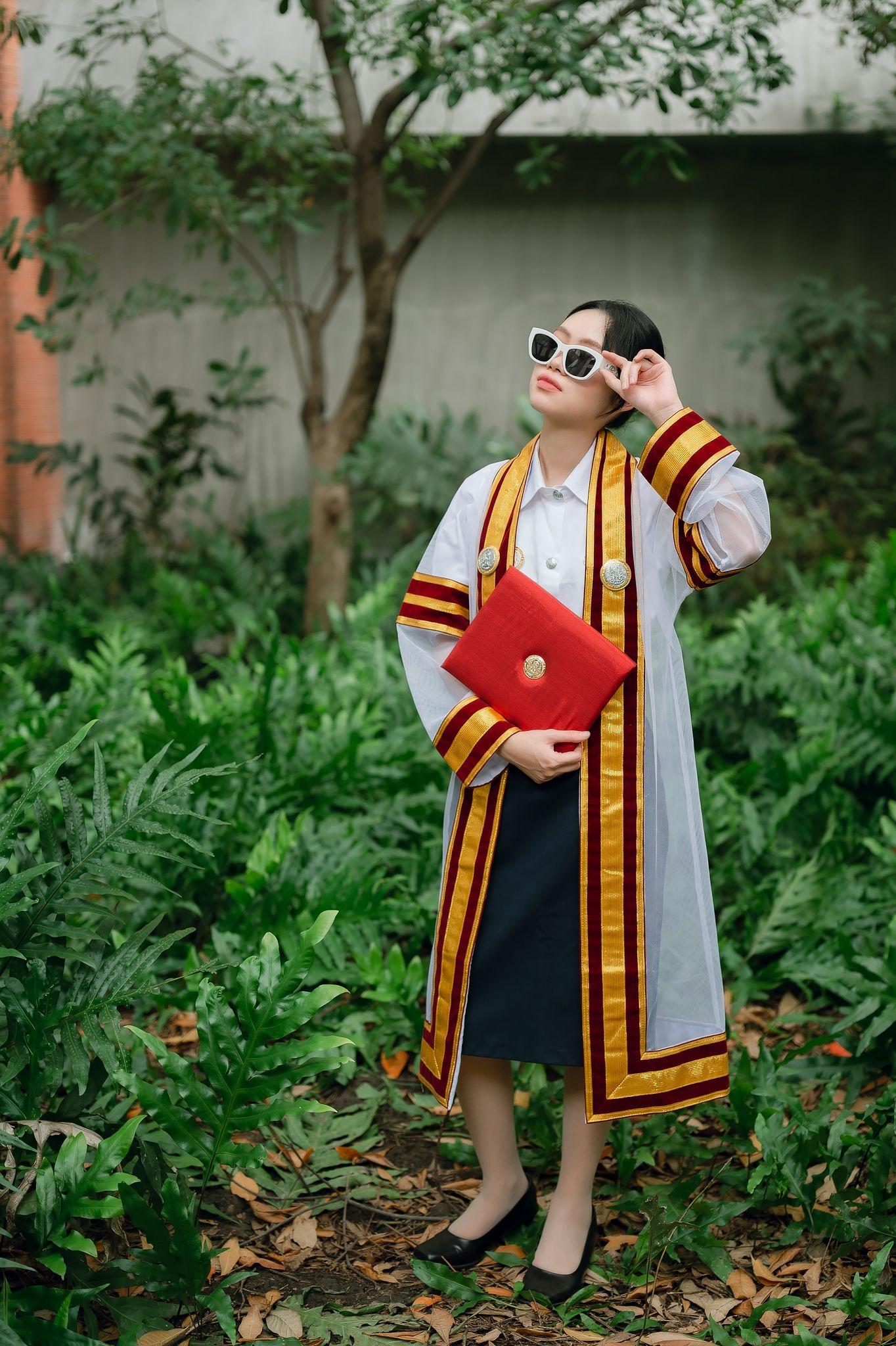 ผลงานรับปริญญา มหาวิทยาลัยอาชีวะ โดย ชายบอยช่างภาพใต้ต้นไม้ ภาพที่ 1