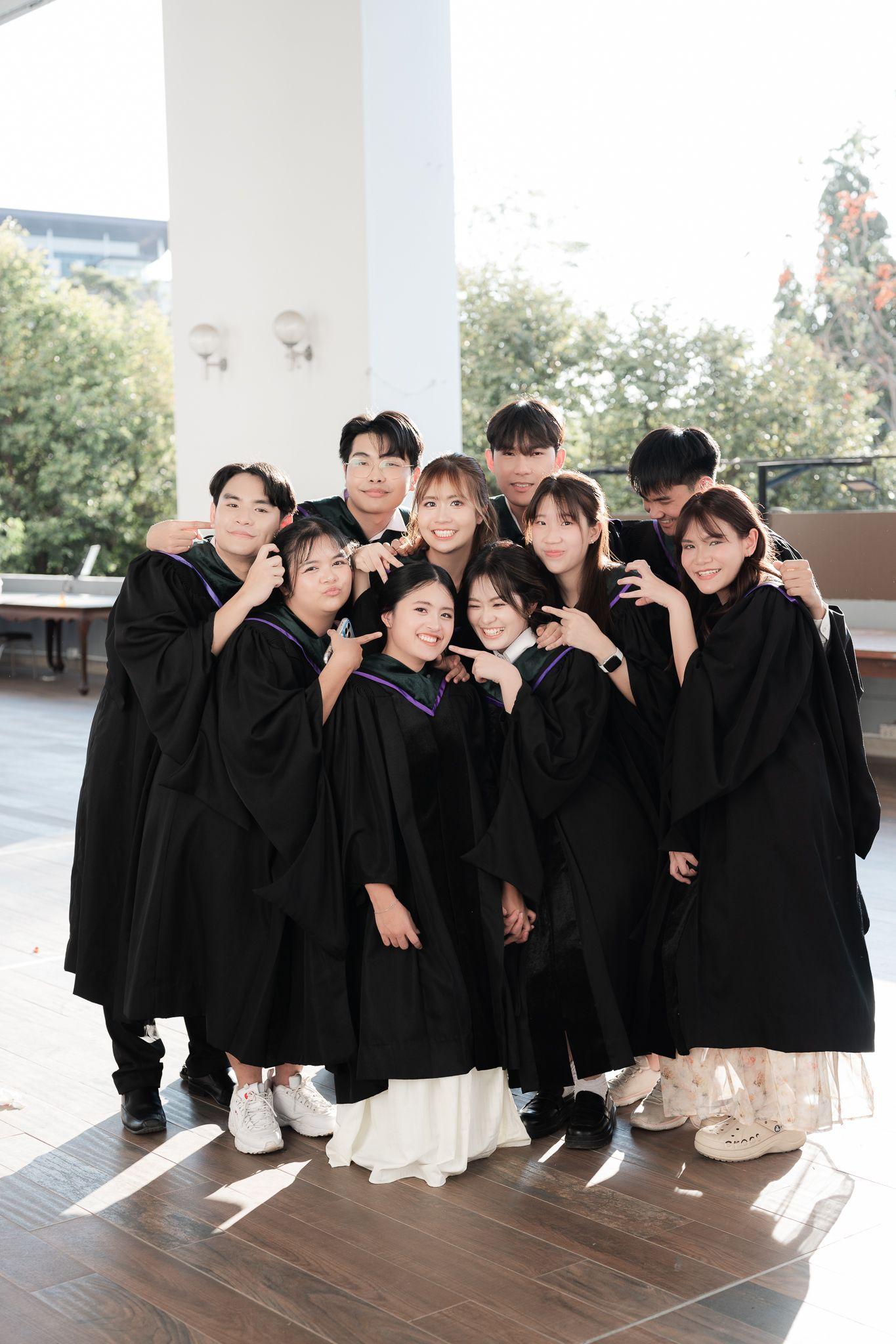 ผลงานรับปริญญา มหาวิทยาลัยเชียงใหม่ โดย FeelSnap ภาพที่ 5