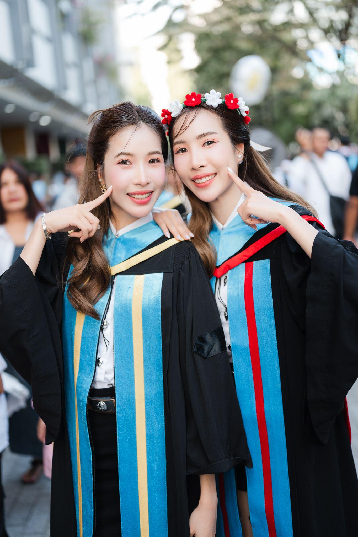 ผลงานรับปริญญา มหาวิทยาลัยหอการค้าไทย โดย FeelSnap ภาพที่ 5