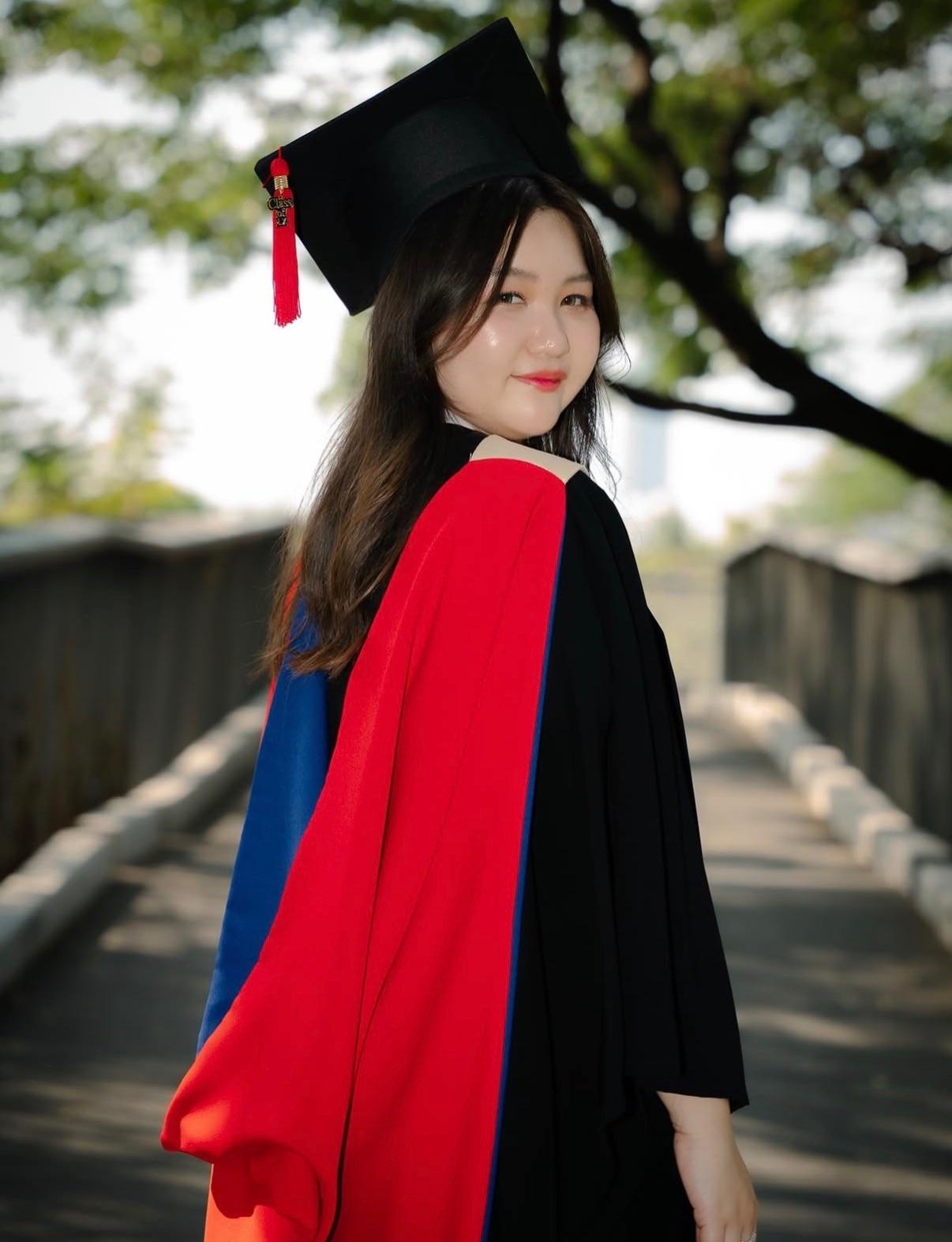 ผลงานรับปริญญา มหาวิทยาลัยอัสสัมชัญ โดย anougrain ภาพที่ 2