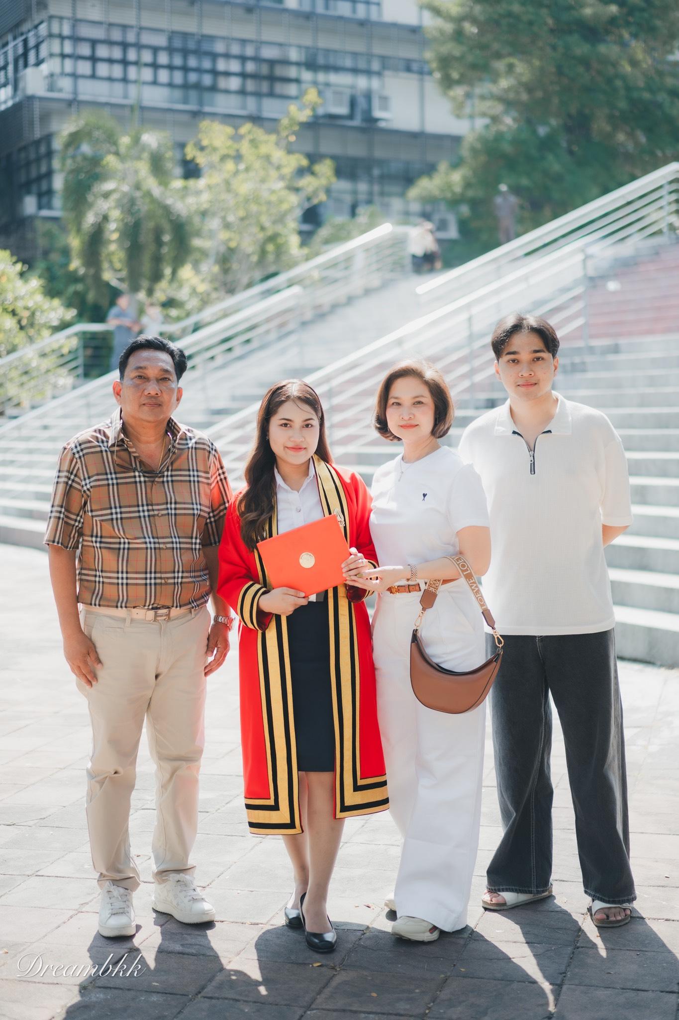 ผลงานรับปริญญา สถาบันเทคโนโลยีพระจอมเกล้าเจ้าคุณทหารลาดกระบัง โดย Dreambkk_th🎞️ ภาพที่ 4
