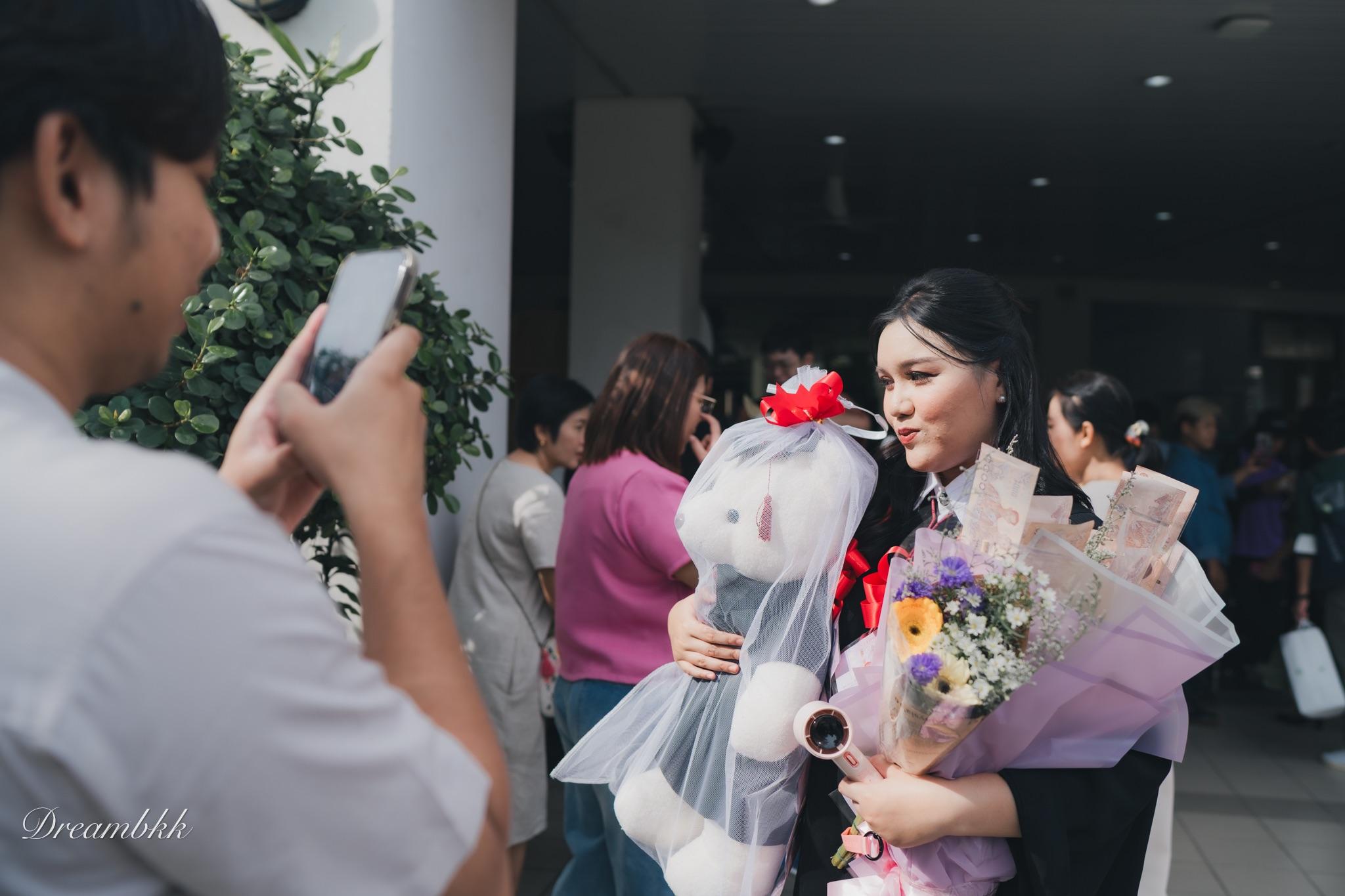 ผลงานรับปริญญา มหาวิทยาลัยเกษตรศาสตร์ โดย Dreambkk_th🎞️ ภาพที่ 2