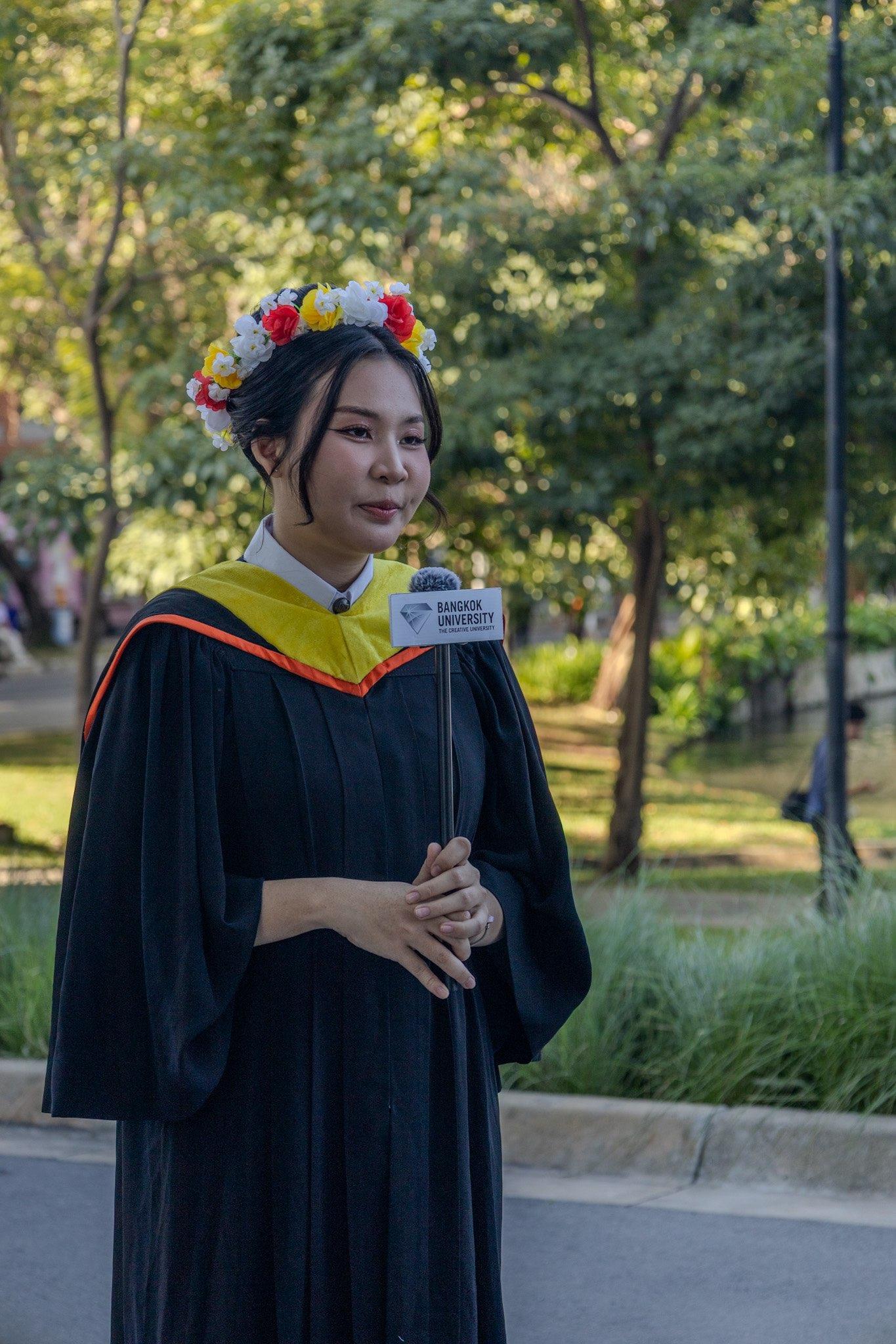 ผลงานรับปริญญา โดย Mk864 ภาพที่ 1