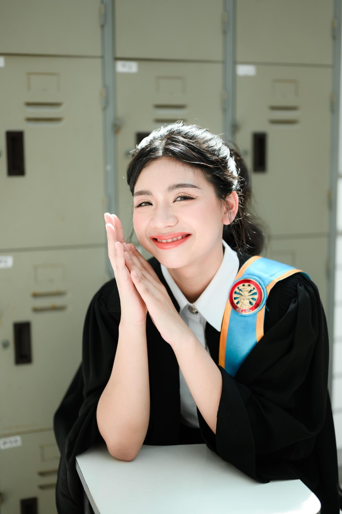 ผลงานรับปริญญา โดย Muenfun.studio ภาพที่ 2