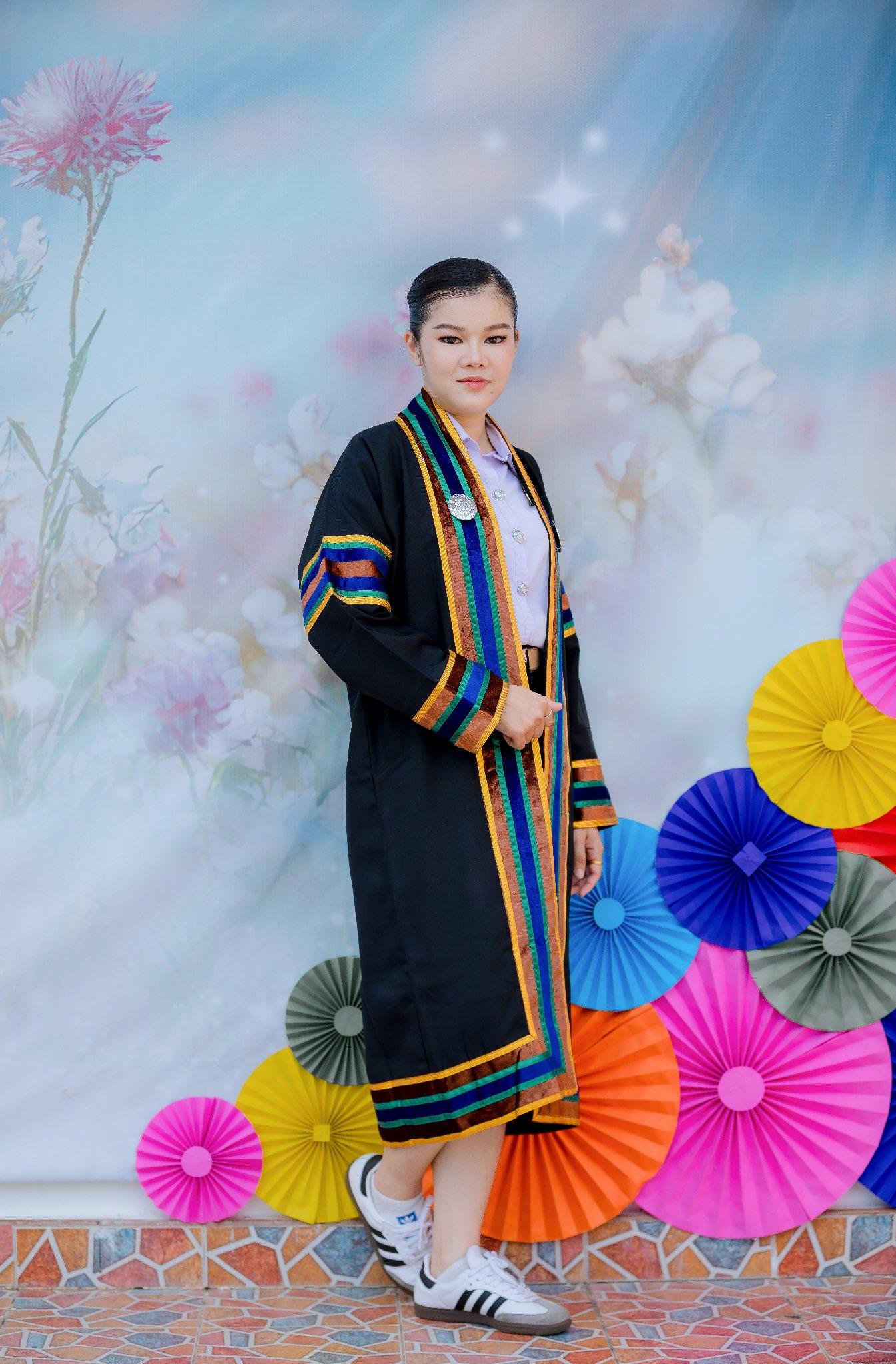 ผลงานรับปริญญา มหาวิทยาลัยราชภัฏอุตรดิตถ์ โดย Thaweephan Bunthawee ภาพที่ 4