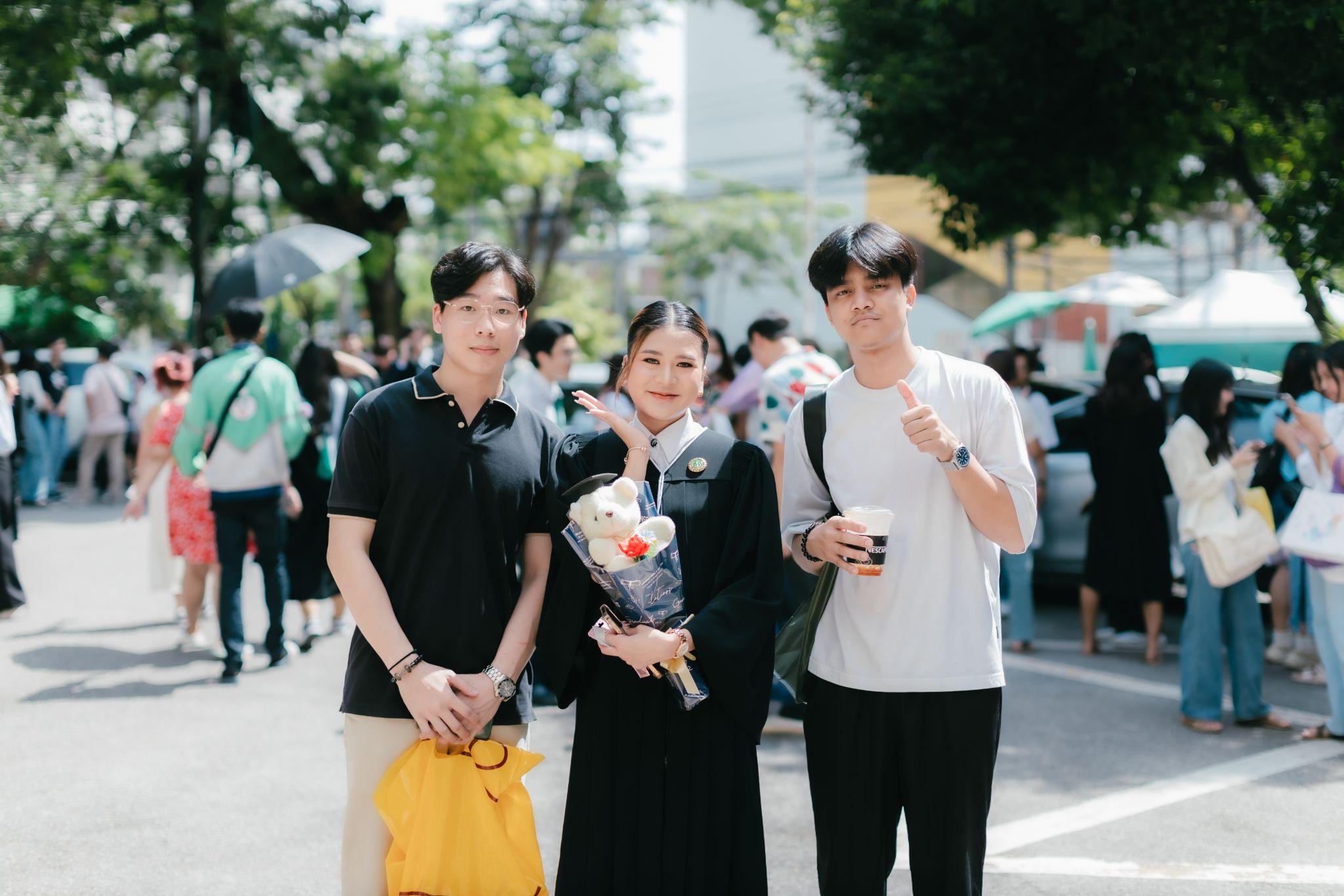 ผลงานรับปริญญา มหาวิทยาลัยเกษตรศาสตร์ โดย Palmsor ภาพที่ 11