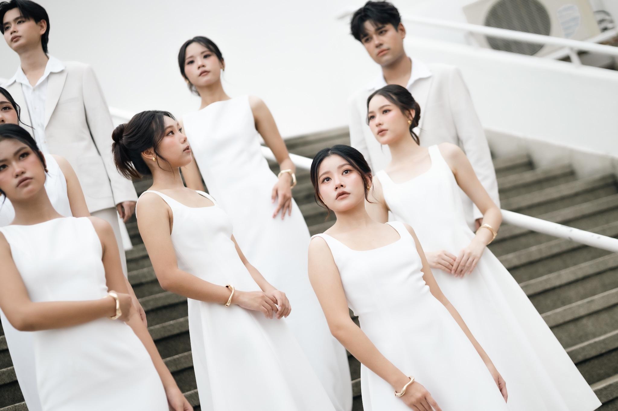 ผลงานรับปริญญา มหาวิทยาลัยธรรมศาสตร์ โดย Palmsor ภาพที่ 10