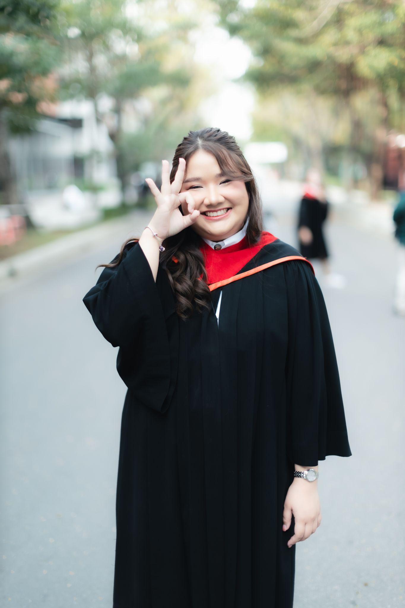 ผลงานรับปริญญา มหาวิทยาลัยกรุงเทพ โดย Palmsor ภาพที่ 12