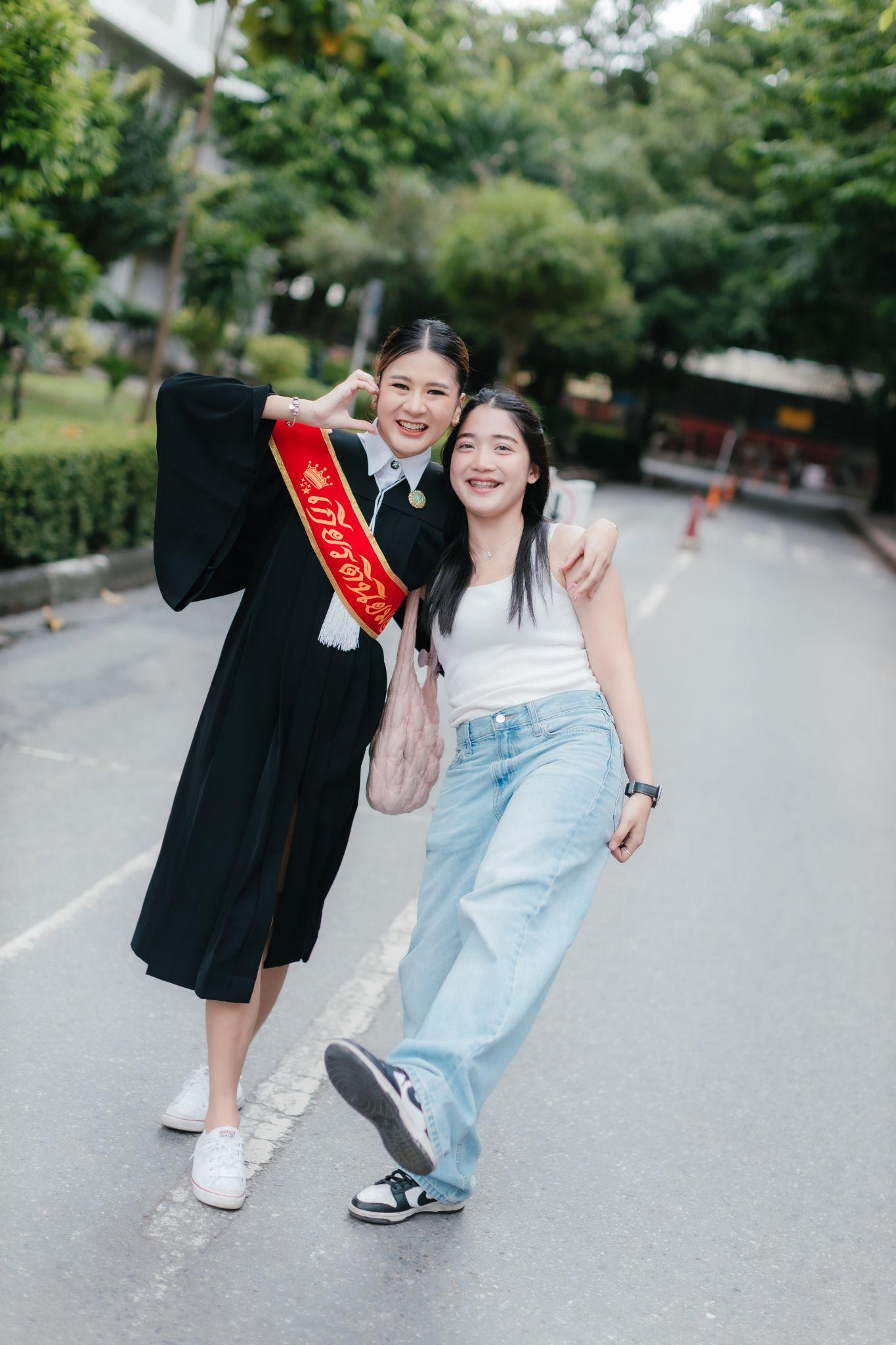 ผลงานรับปริญญา มหาวิทยาลัยเกษตรศาสตร์ โดย Palmsor ภาพที่ 9