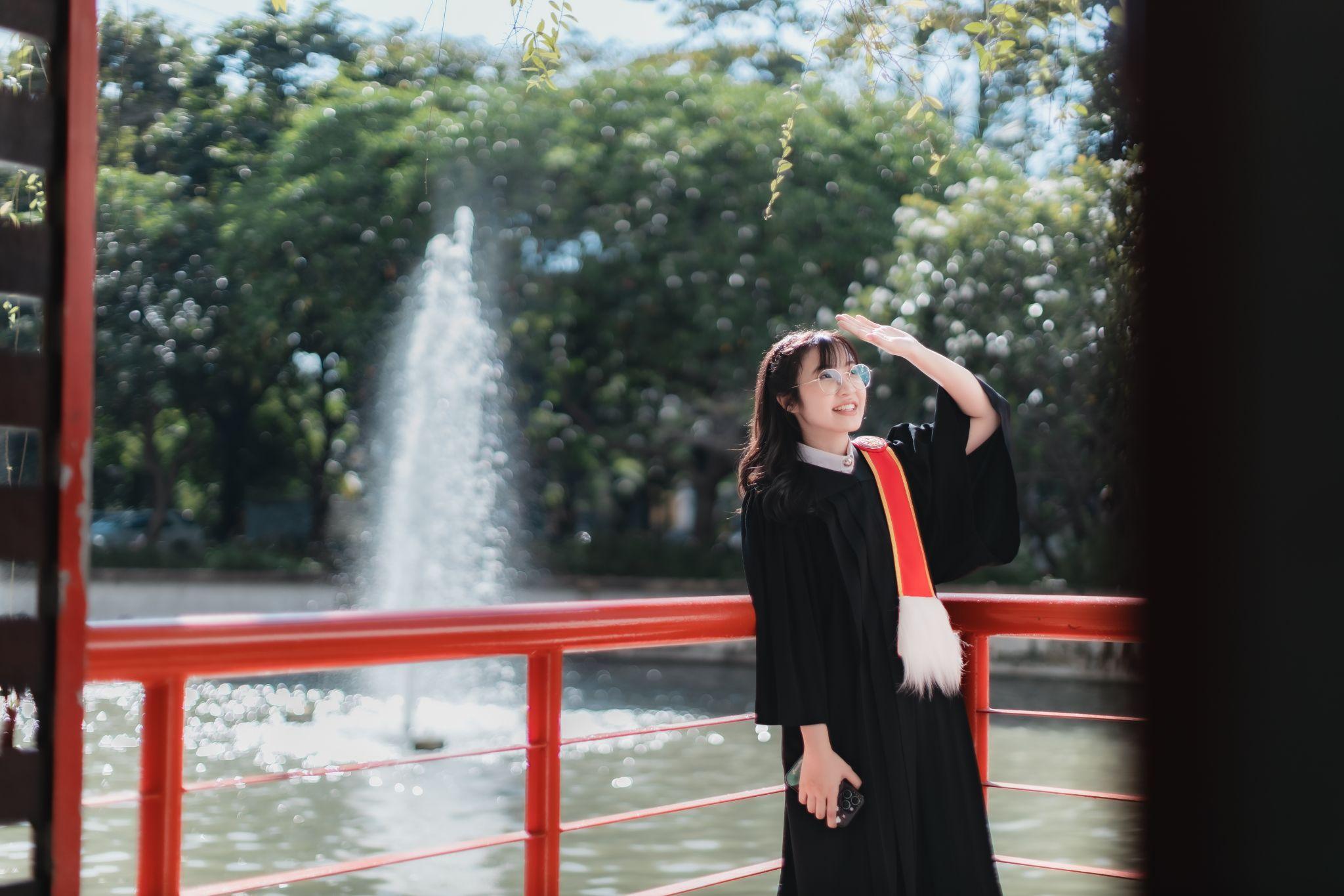 ผลงานรับปริญญา มหาวิทยาลัยธรรมศาสตร์ โดย Palmsor ภาพที่ 9