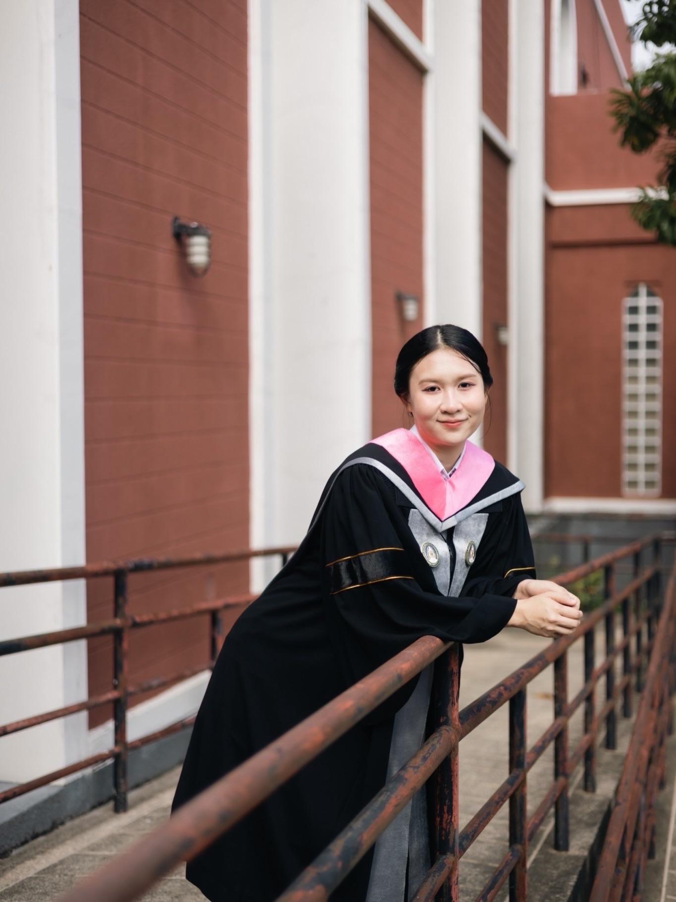 ผลงานรับปริญญา มหาวิทยาลัยราชภัฏนครปฐม โดย Palmsor ภาพที่ 3