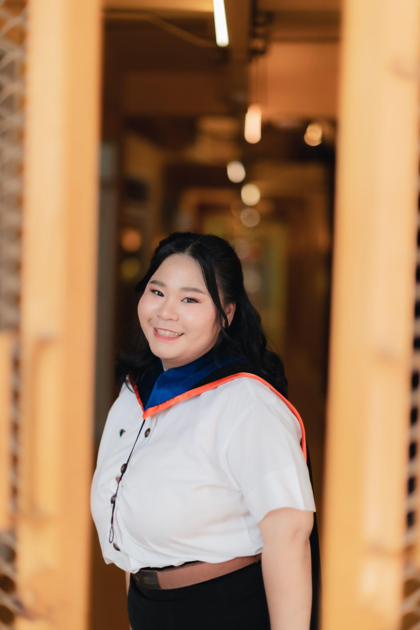 ผลงานรับปริญญา มหาวิทยาลัยกรุงเทพ โดย Palmsor ภาพที่ 3