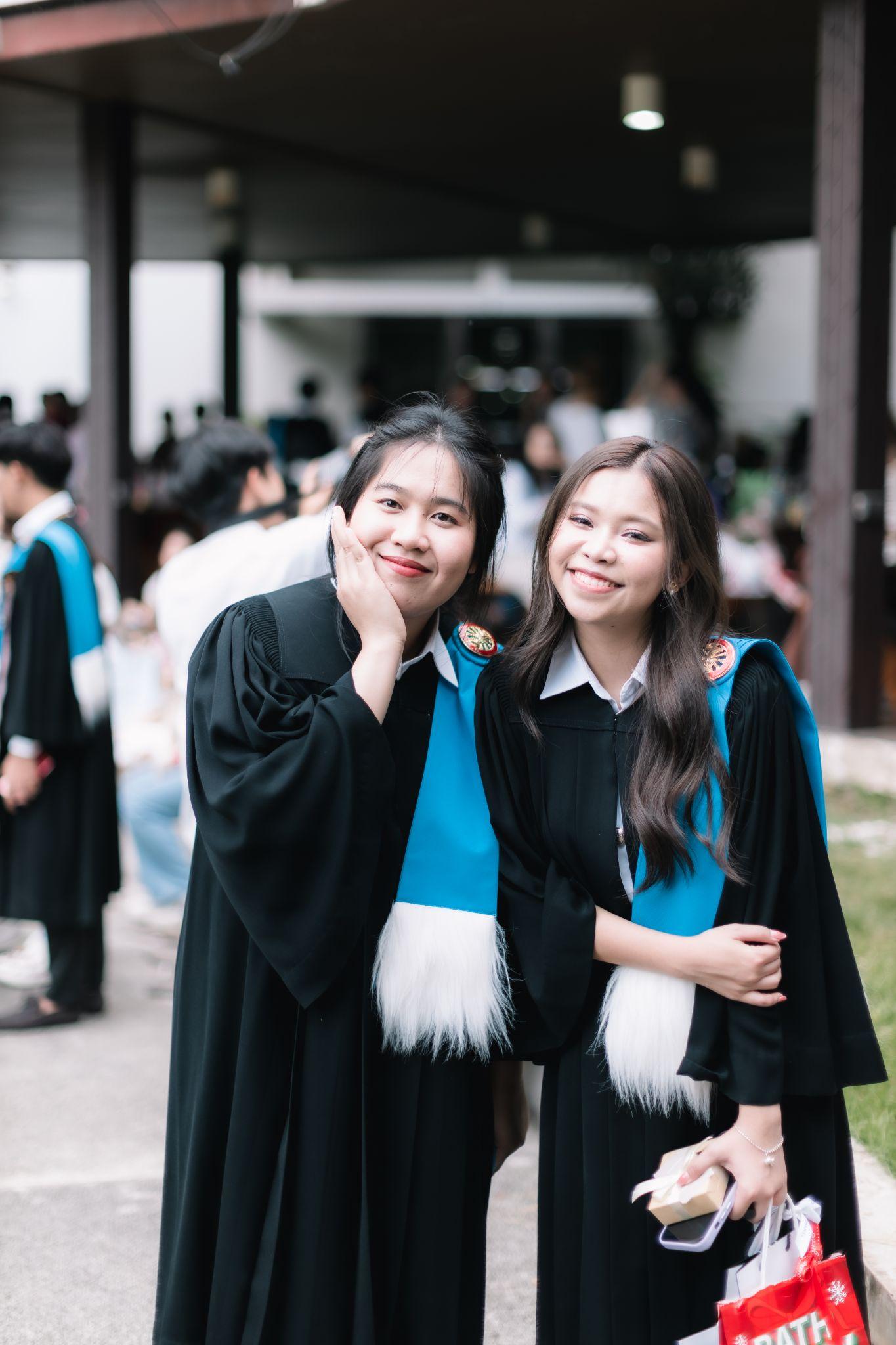 ผลงานรับปริญญา มหาวิทยาลัยธรรมศาสตร์ โดย Palmsor ภาพที่ 13