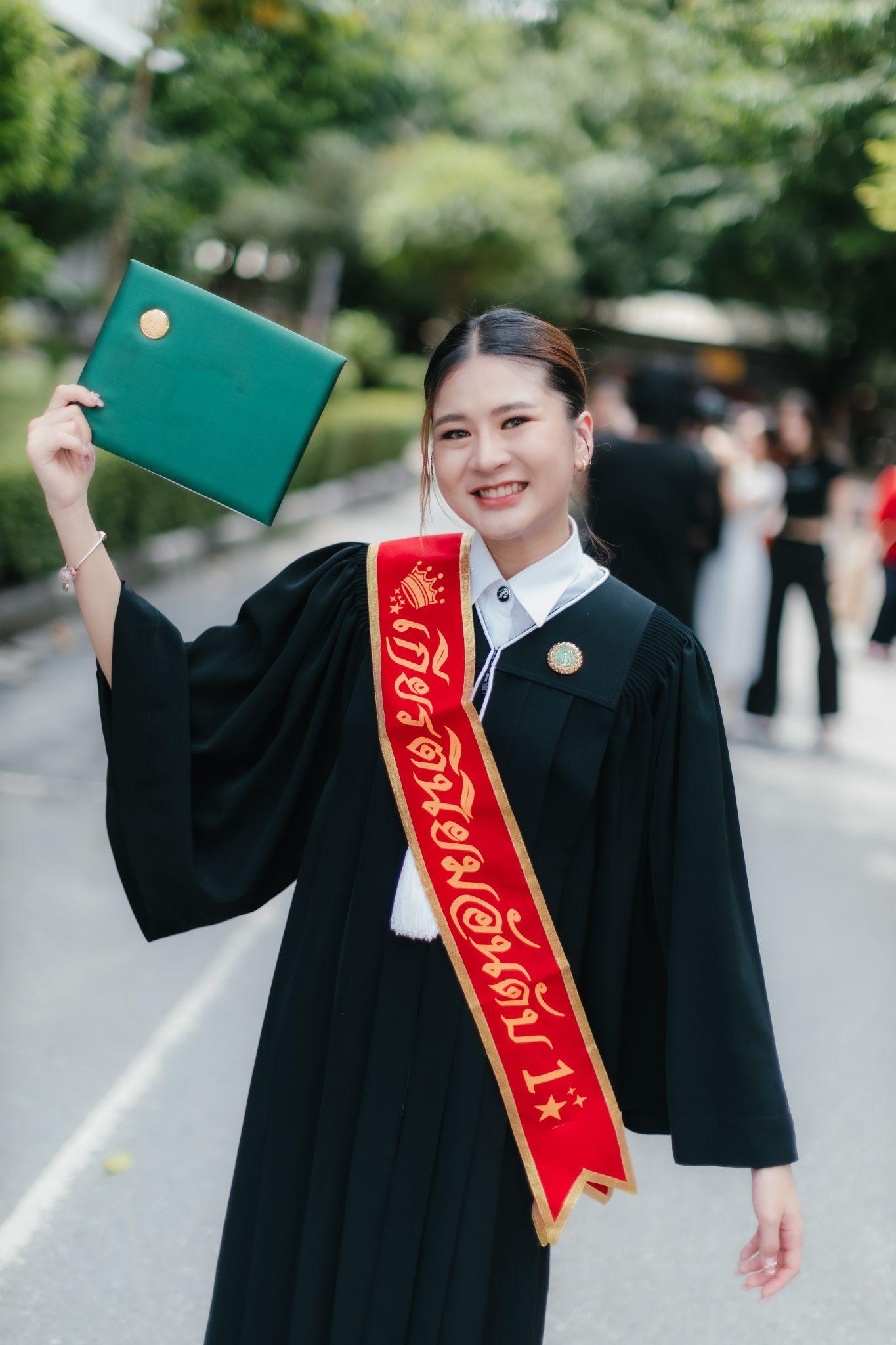 ผลงานรับปริญญา มหาวิทยาลัยเกษตรศาสตร์ โดย Palmsor ภาพที่ 6