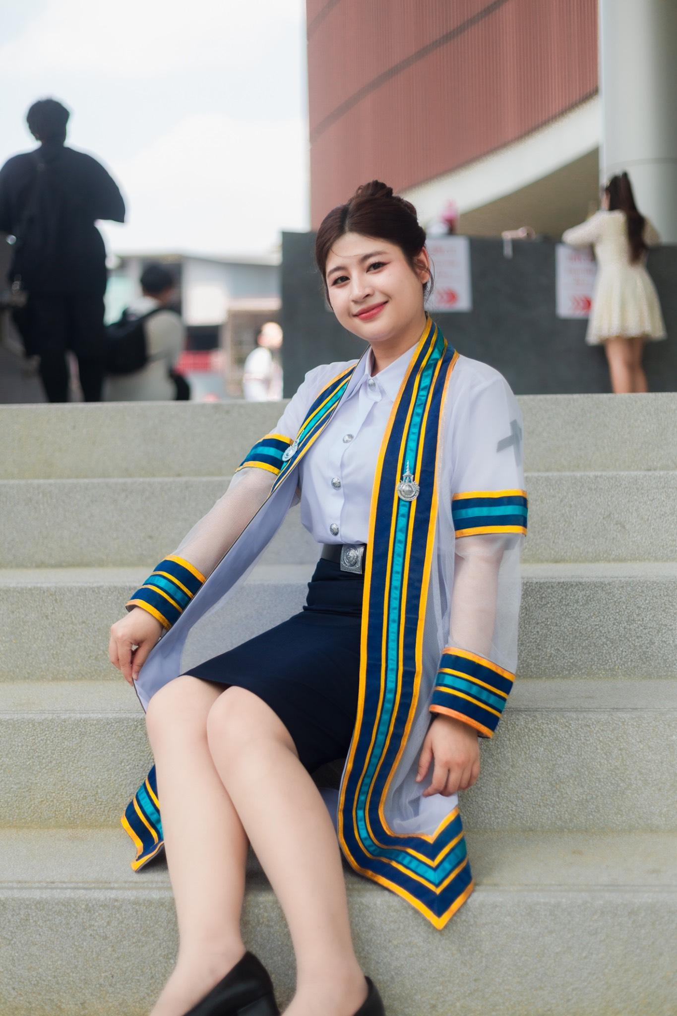 ผลงานรับปริญญา มหาวิทยาลัยเทคโนโลยีราชมงคลรัตนโกสินทร์ โดย Joe Candid Story ภาพที่ 4