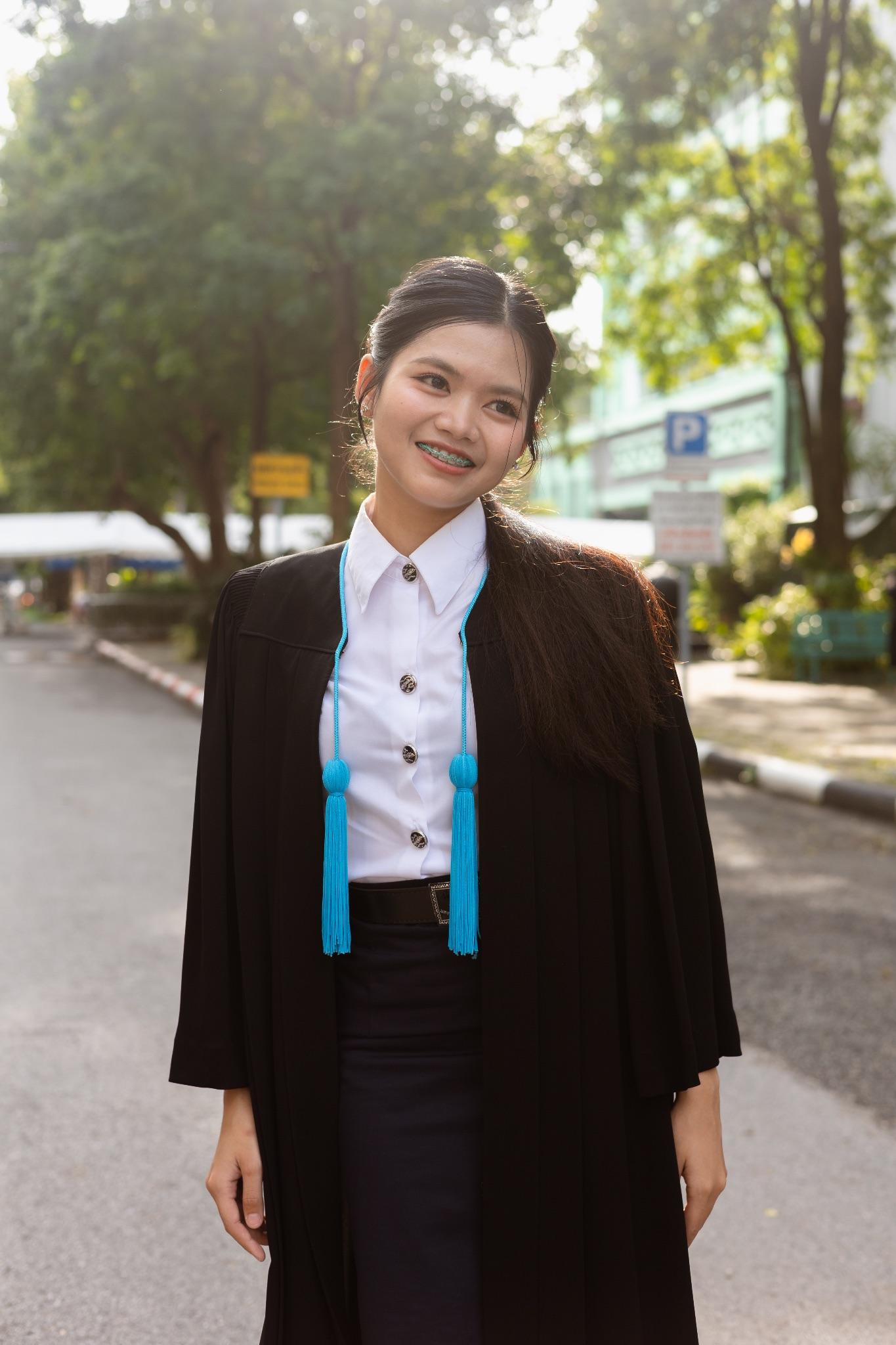 ผลงานรับปริญญา มหาวิทยาลัยเกษตรศาสตร์ โดย Justpeoplethewrongcall ภาพที่ 3