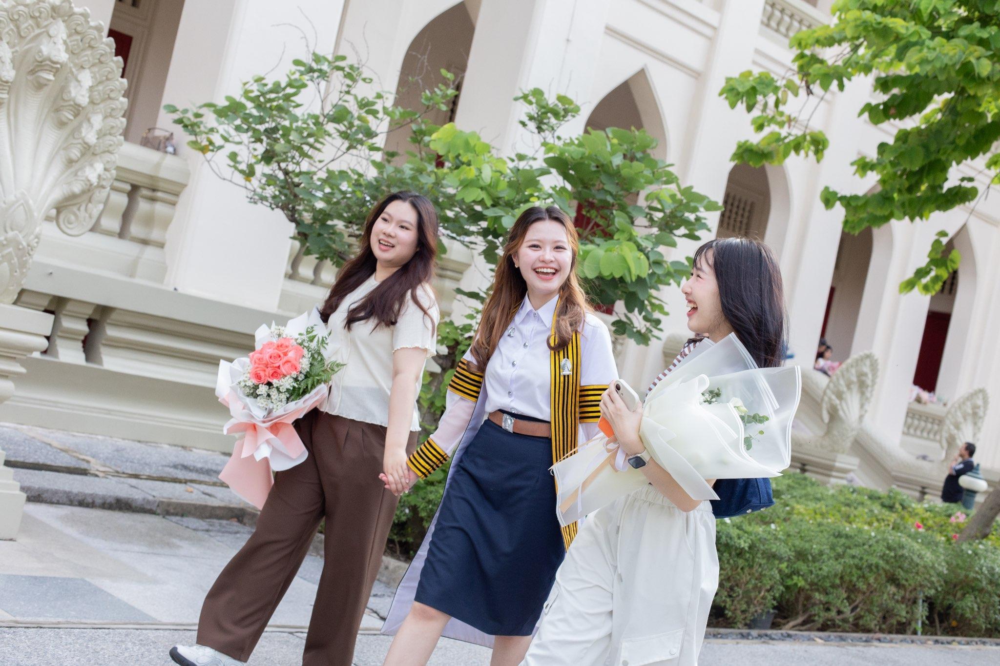ผลงานรับปริญญา จุฬาลงกรณ์มหาวิทยาลัย โดย Pharymx.photo ภาพที่ 3