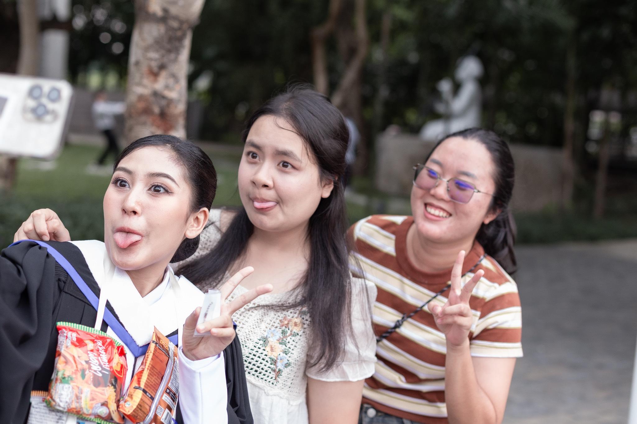 ผลงานรับปริญญา มหาวิทยาลัยมหิดล โดย Pharymx.photo ภาพที่ 10
