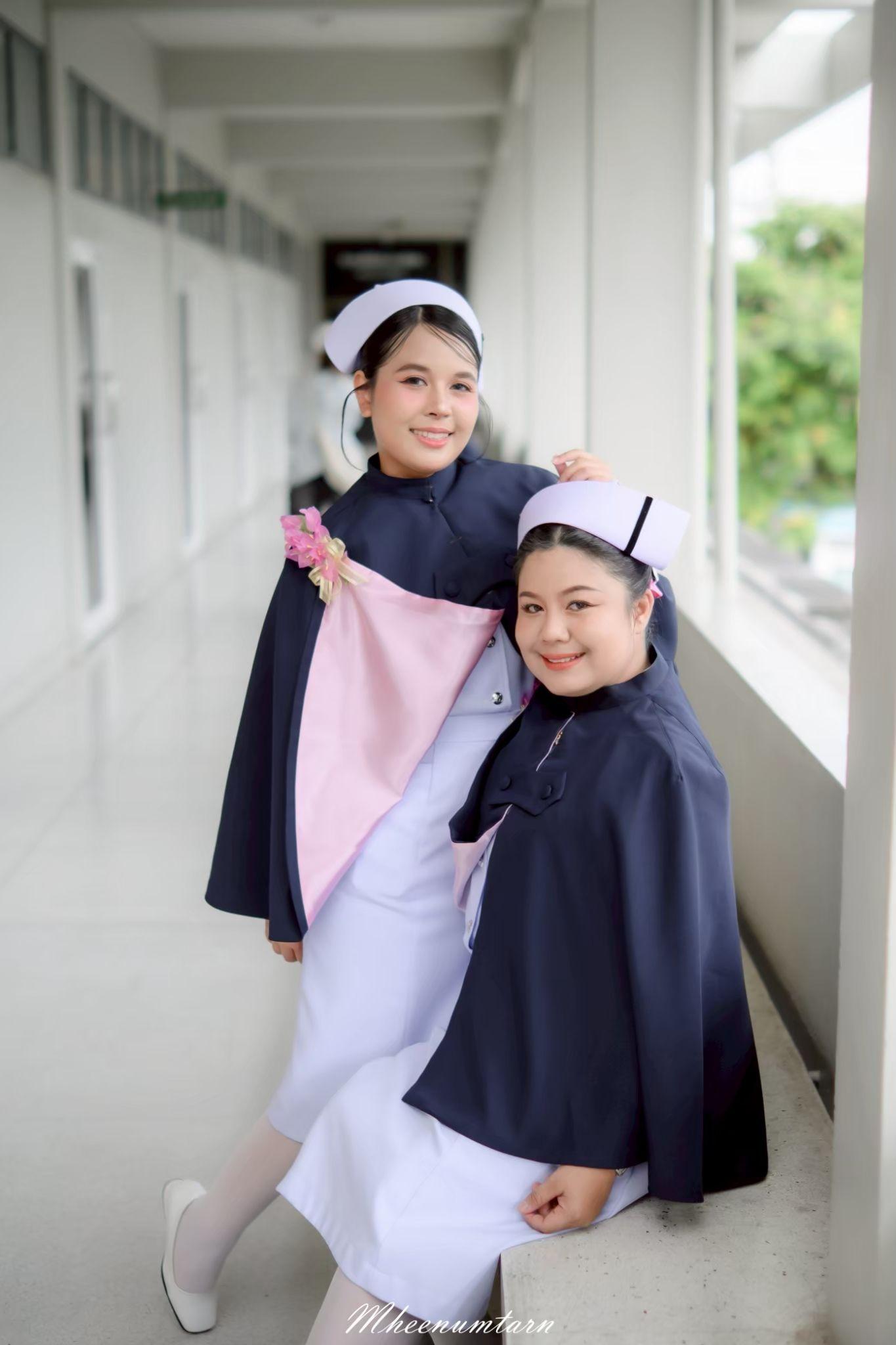 ผลงานรับปริญญา วิทยาลัยพยาบาลบรมราชชนนี โดย หมีน้ำตาล ภาพที่ 4