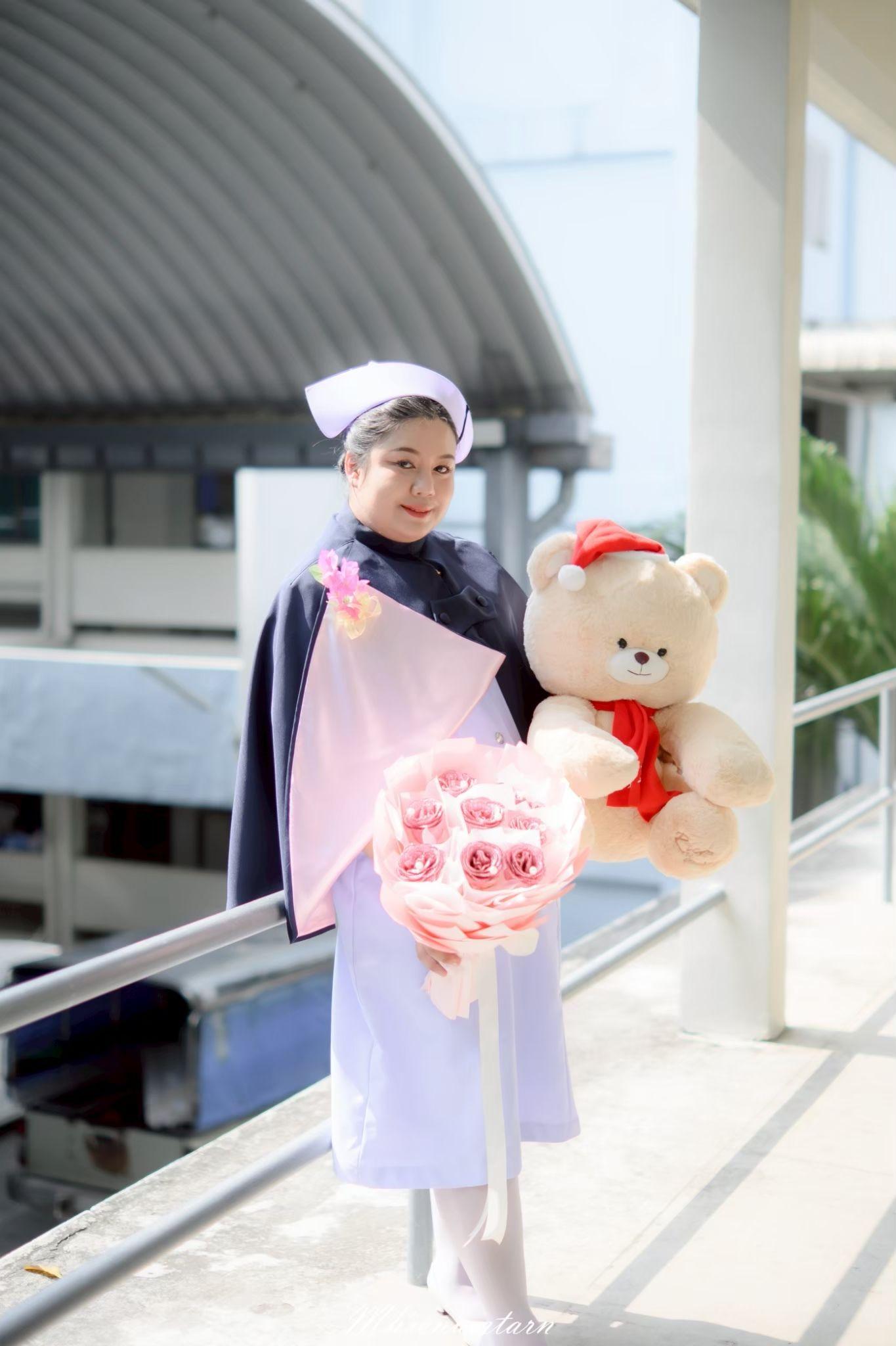 ผลงานรับปริญญา วิทยาลัยพยาบาลบรมราชชนนี โดย หมีน้ำตาล ภาพที่ 6