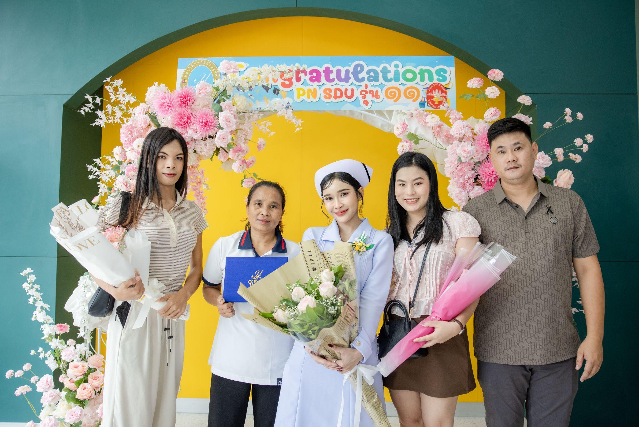 ผลงานรับปริญญา มหาวิทยาลัยสวนดุสิต โดย Jit Nakrungsu ภาพที่ 14