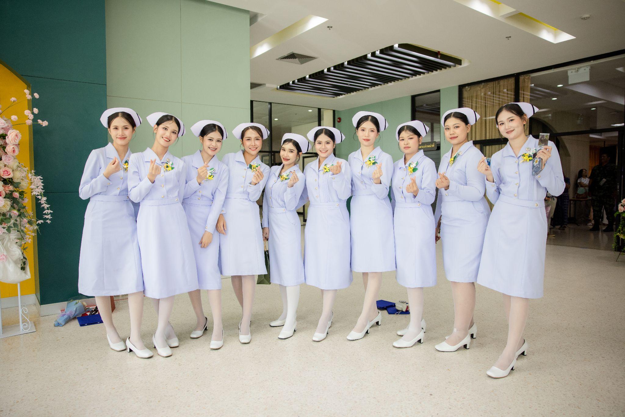ผลงานรับปริญญา มหาวิทยาลัยสวนดุสิต โดย Jit Nakrungsu ภาพที่ 9
