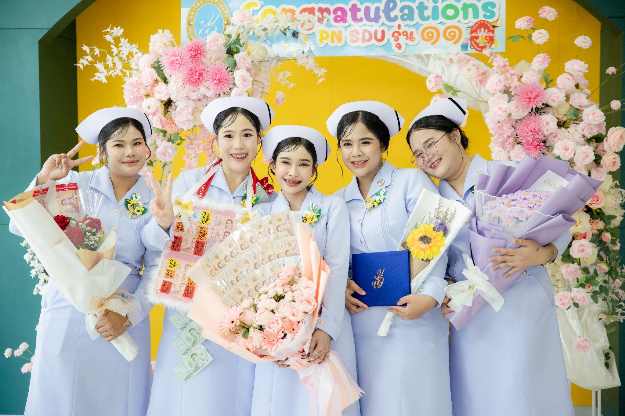 ผลงานรับปริญญา มหาวิทยาลัยสวนดุสิต โดย Jit Nakrungsu ภาพที่ 1