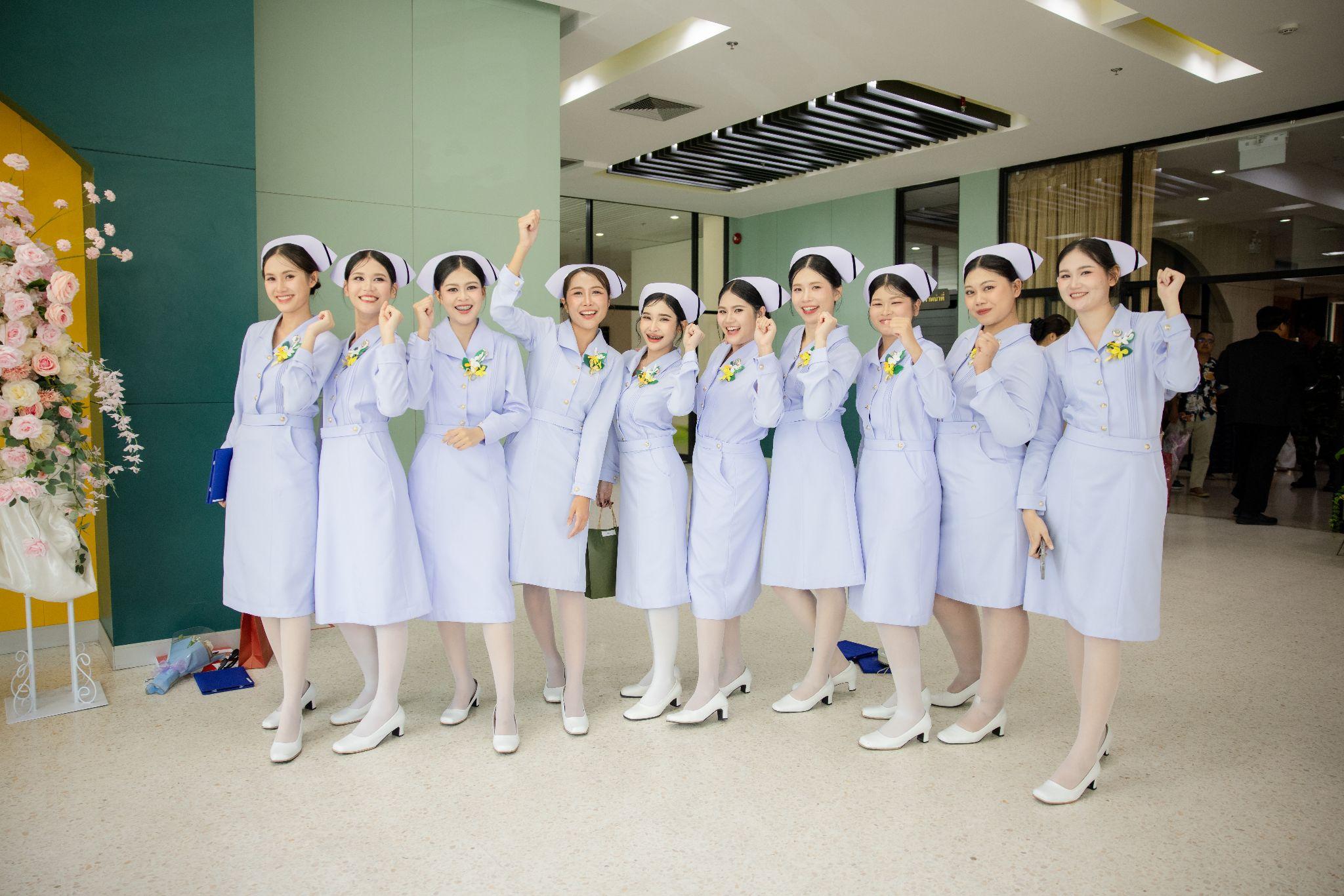 ผลงานรับปริญญา มหาวิทยาลัยสวนดุสิต โดย Jit Nakrungsu ภาพที่ 8