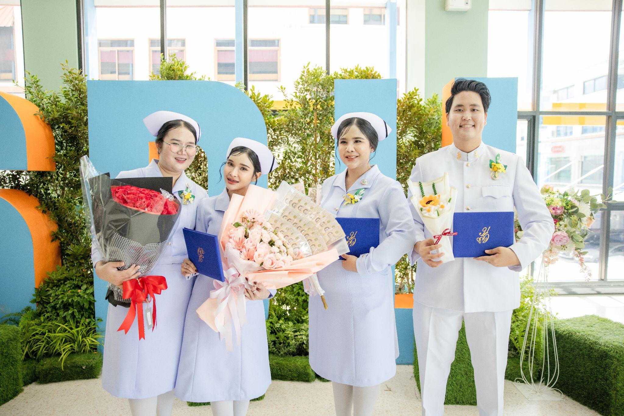 ผลงานรับปริญญา มหาวิทยาลัยสวนดุสิต โดย Jit Nakrungsu ภาพที่ 12