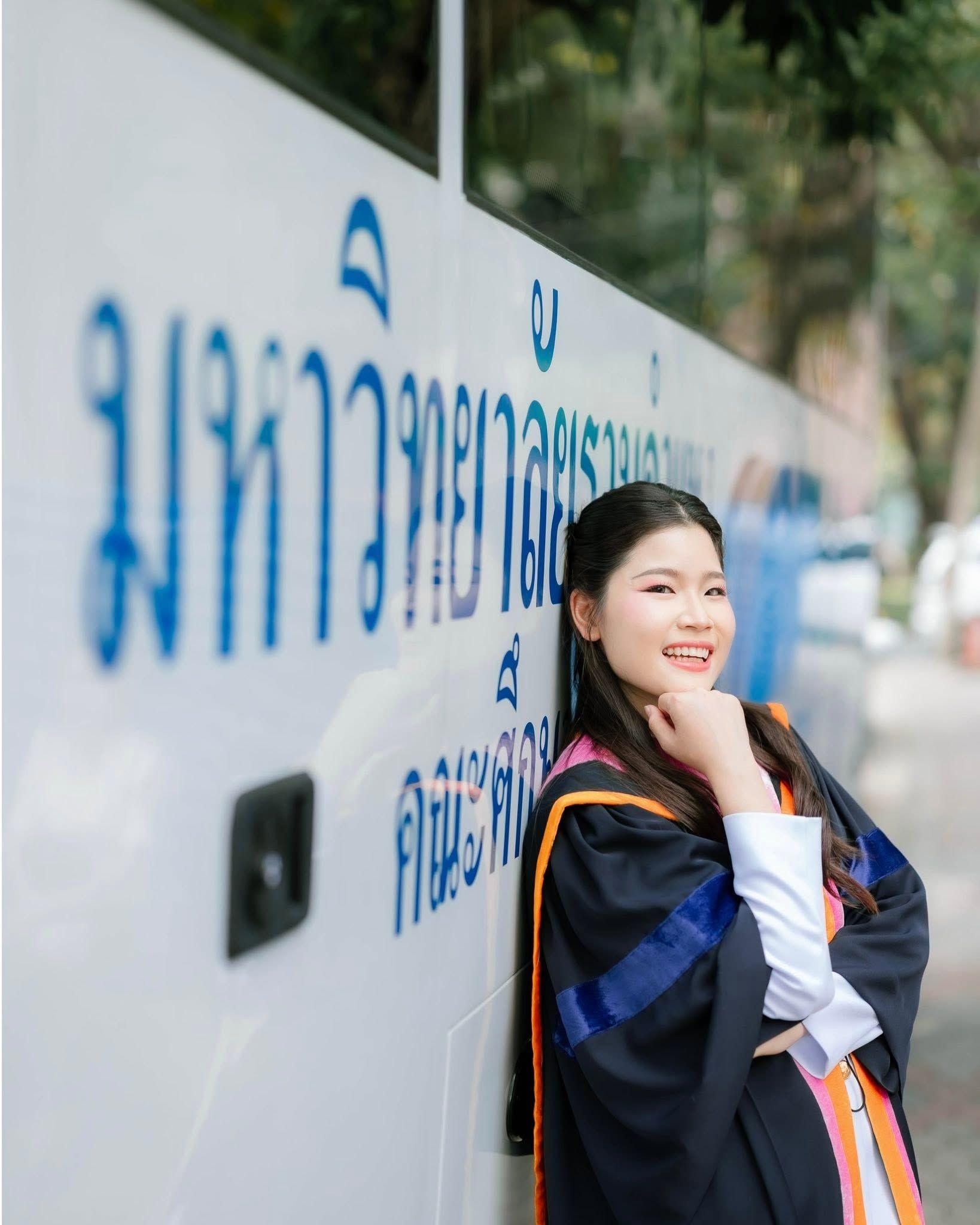 ผลงานรับปริญญา มหาวิทยาลัยรามคำแหง โดย 23april foto ภาพที่ 7