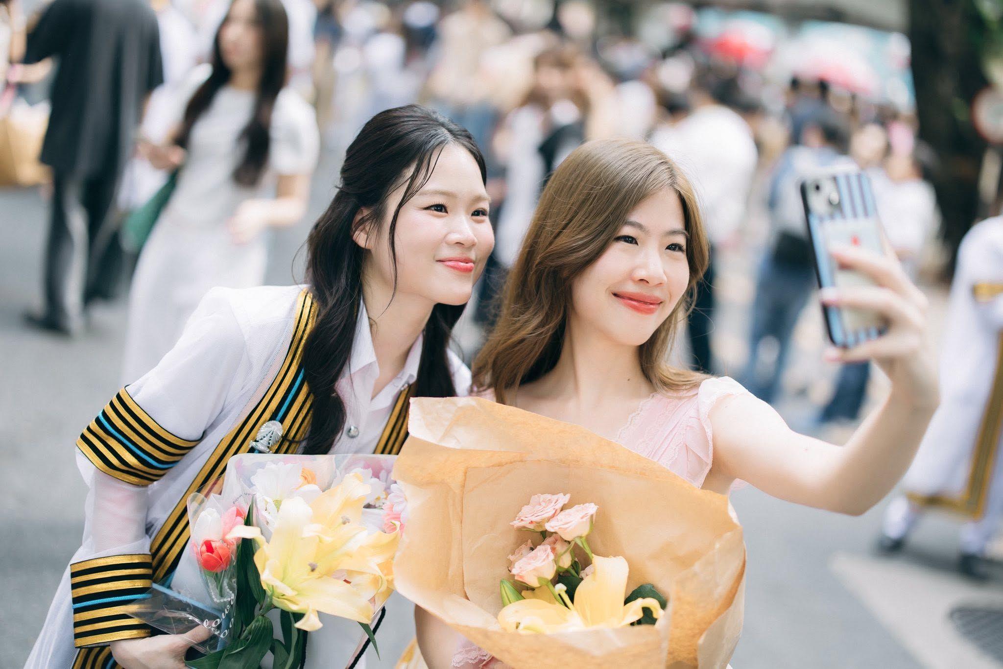 ผลงานรับปริญญา จุฬาลงกรณ์มหาวิทยาลัย โดย 23april foto ภาพที่ 8