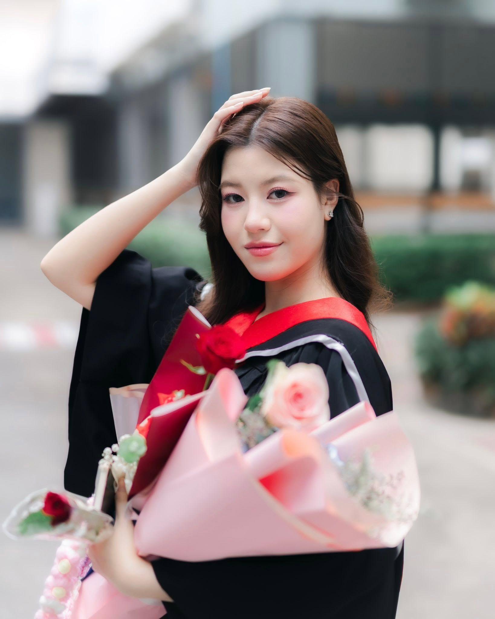 ผลงานรับปริญญา โดย 23april foto ภาพที่ 1