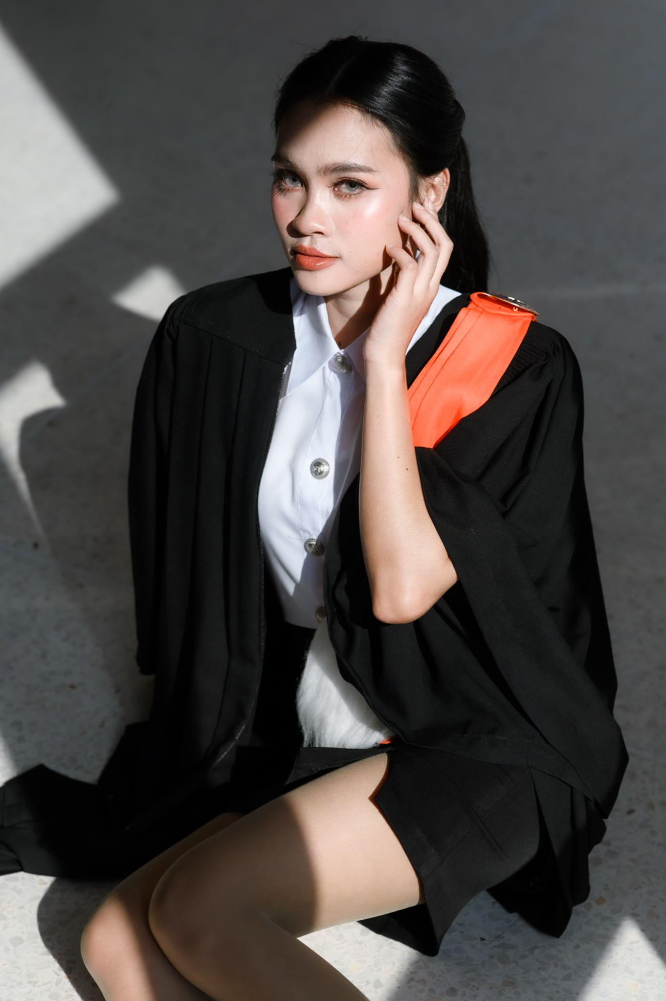 ผลงานรับปริญญา มหาวิทยาลัยศรีปทุม โดย ถ่ายกับแชมป์ ภาพที่ 1