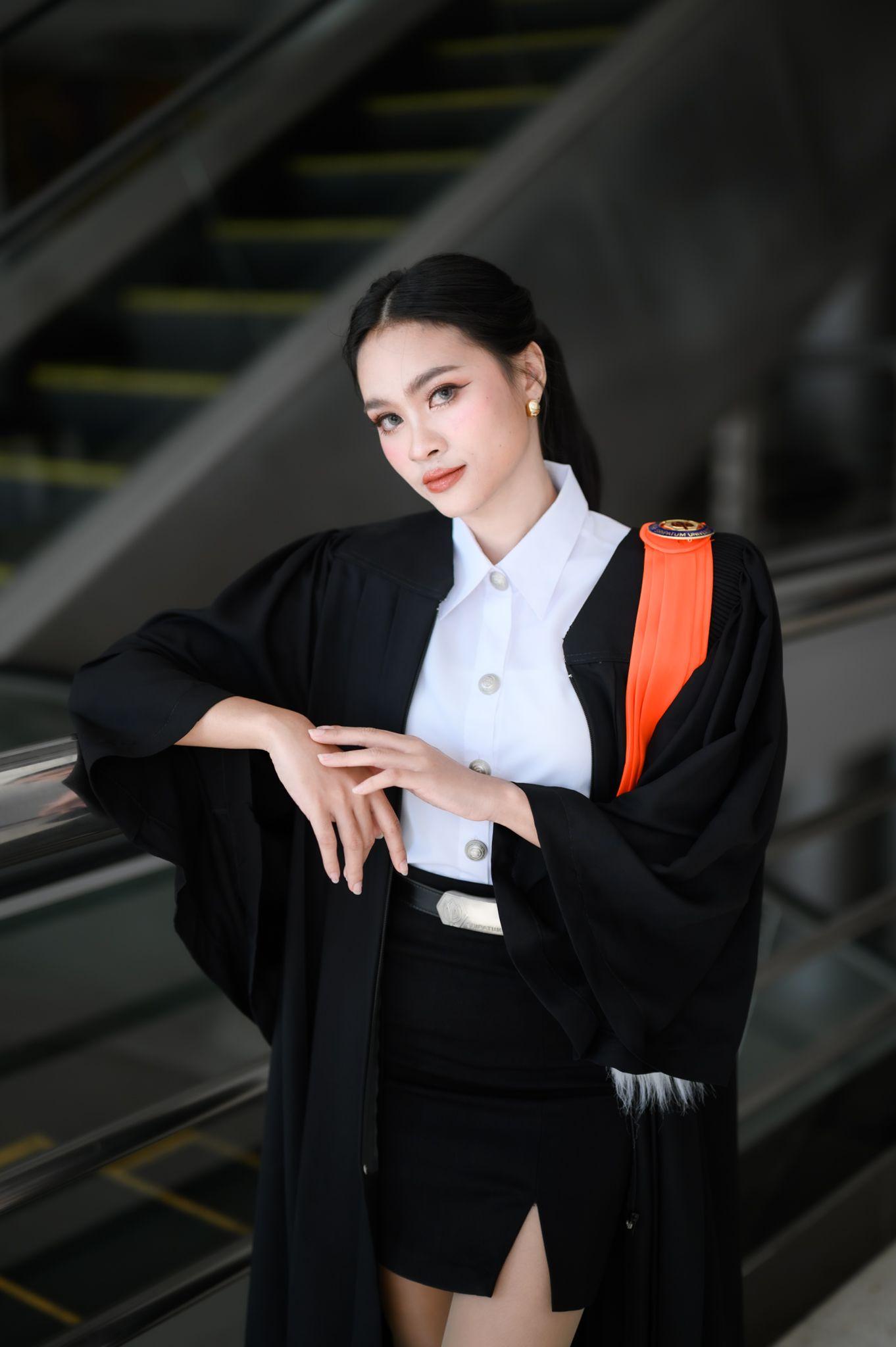 ผลงานรับปริญญา มหาวิทยาลัยศรีปทุม โดย ถ่ายกับแชมป์ ภาพที่ 6