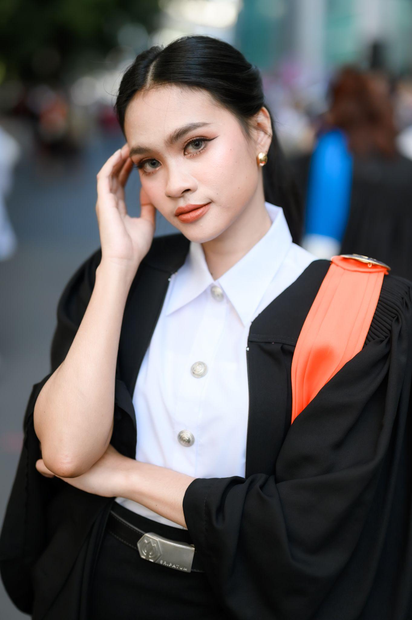 ผลงานรับปริญญา มหาวิทยาลัยศรีปทุม โดย ถ่ายกับแชมป์ ภาพที่ 7