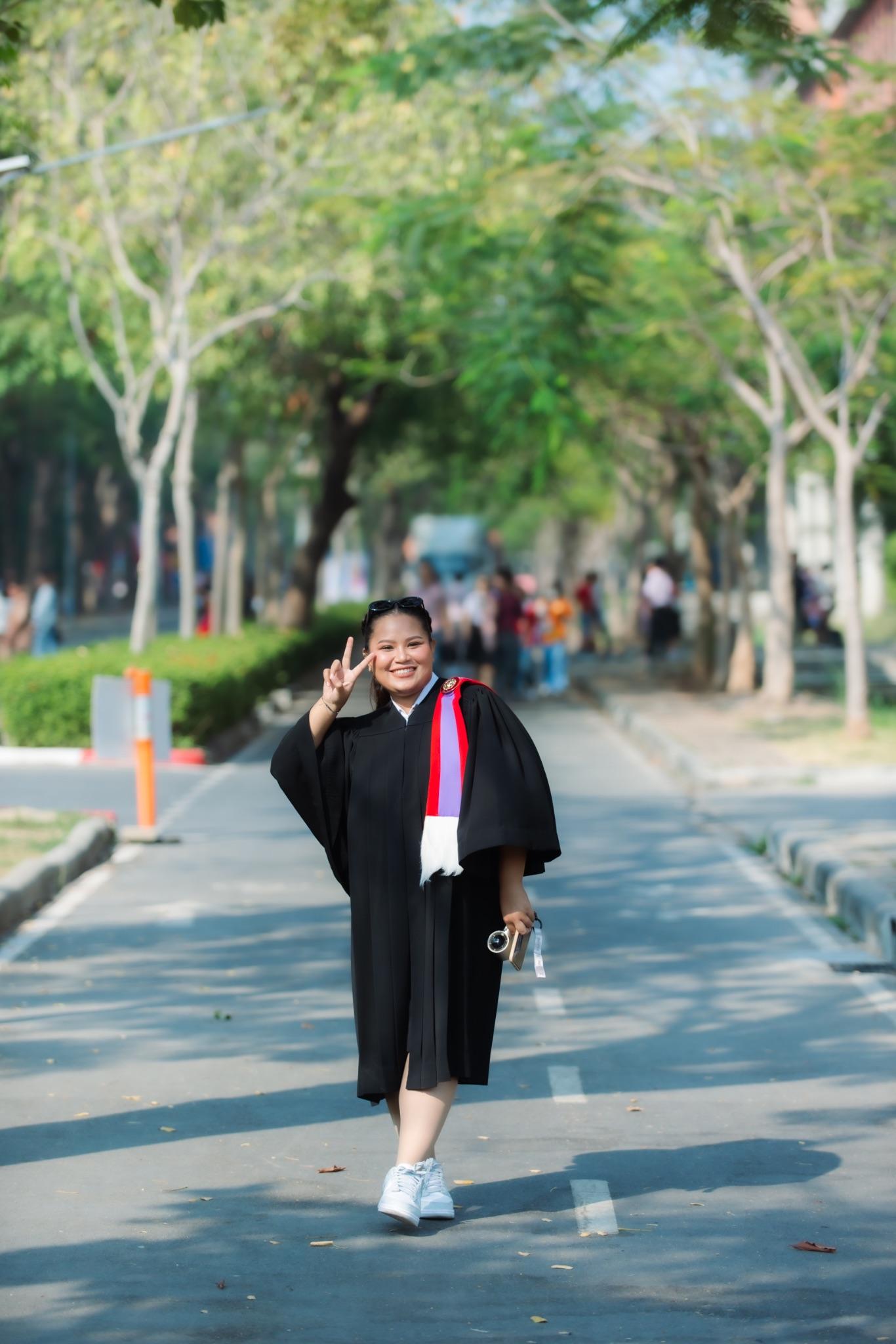 ผลงานรับปริญญา มหาวิทยาลัยธรรมศาสตร์ โดย tnppic ภาพที่ 3