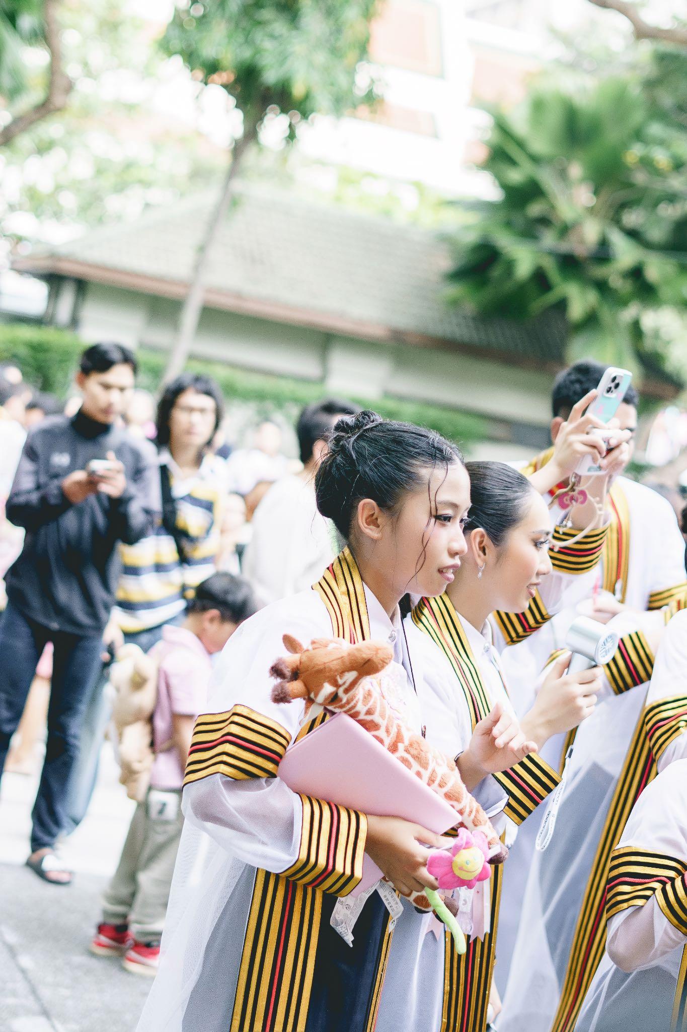 ผลงานรับปริญญา จุฬาลงกรณ์มหาวิทยาลัย โดย sundayone.foto ภาพที่ 12