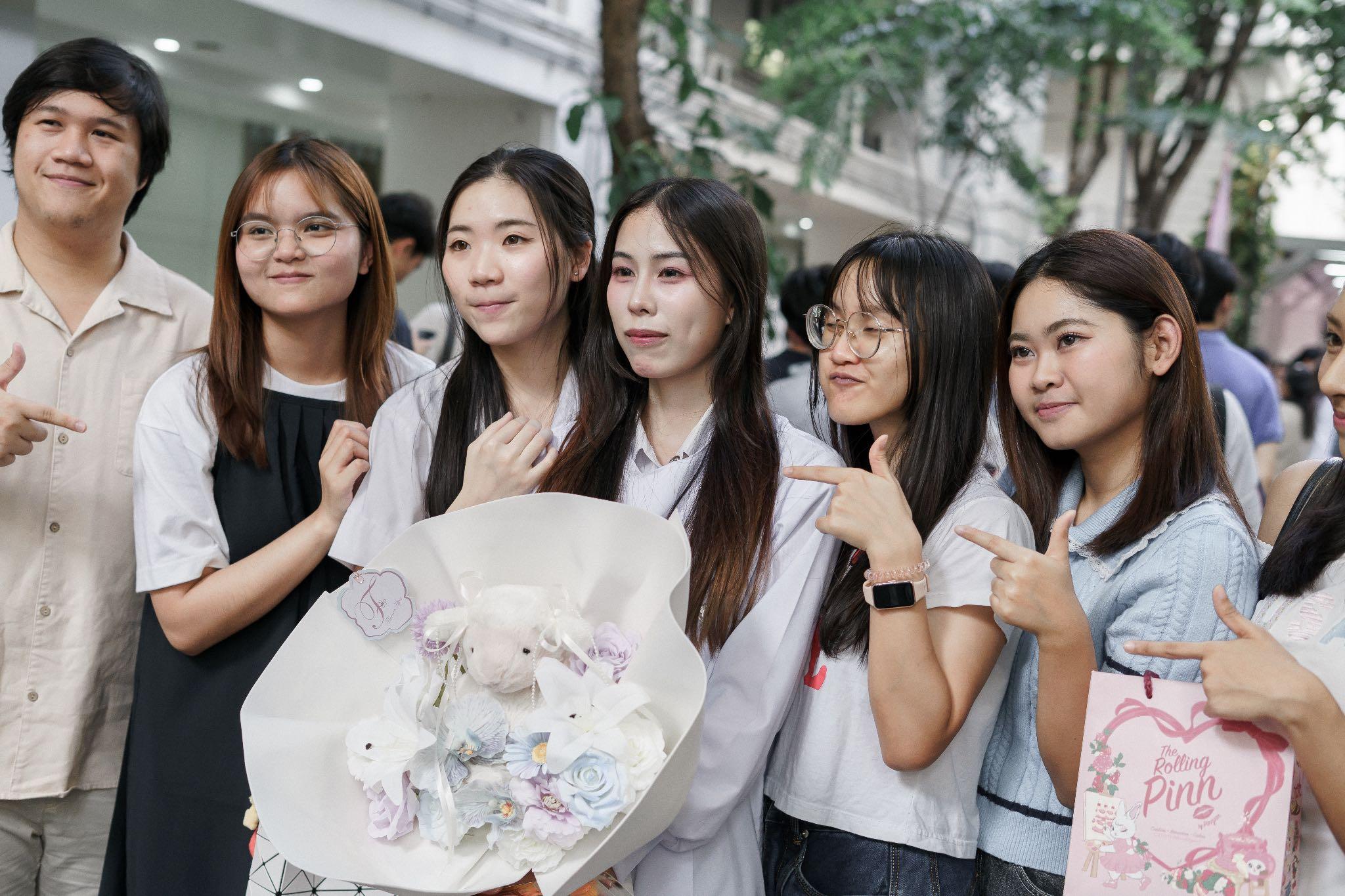 ผลงานรับปริญญา จุฬาลงกรณ์มหาวิทยาลัย โดย sundayone.foto ภาพที่ 5