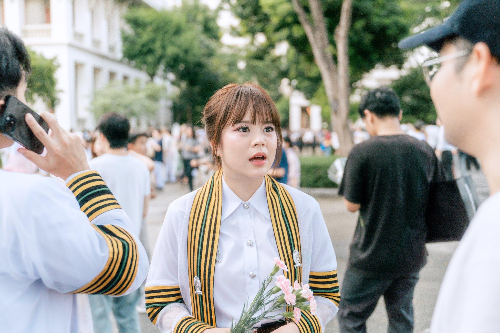 ผลงานรับปริญญา จุฬาลงกรณ์มหาวิทยาลัย โดย เด็กหิ้วกล้อง ภาพที่ 1