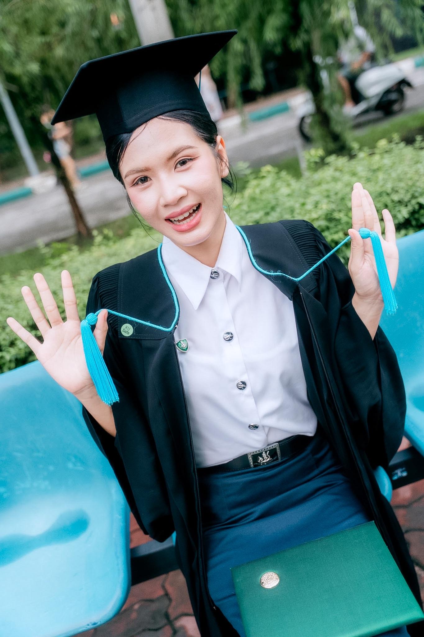 ผลงานรับปริญญา มหาวิทยาลัยเกษตรศาสตร์ โดย เด็กหิ้วกล้อง ภาพที่ 2