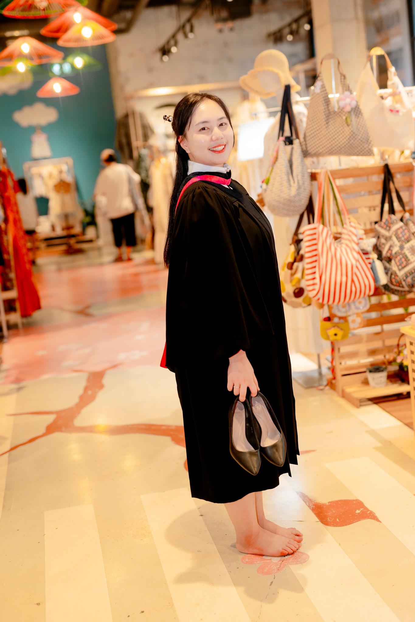 ผลงานรับปริญญา มหาวิทยาลัยศิลปากร โดย เด็กหิ้วกล้อง ภาพที่ 11
