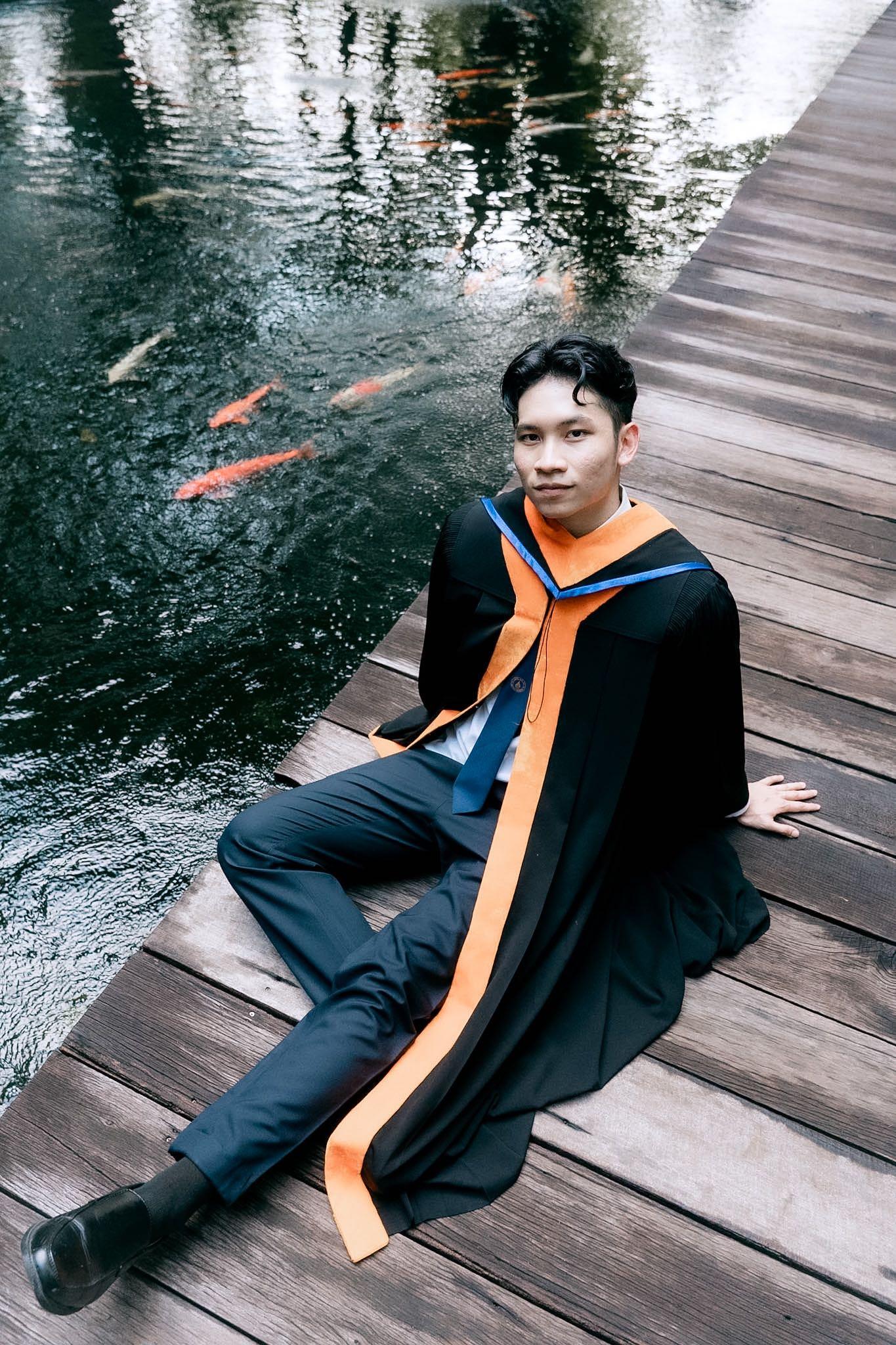 ผลงานรับปริญญา มหาวิทยาลัยมหิดล โดย เด็กหิ้วกล้อง ภาพที่ 1